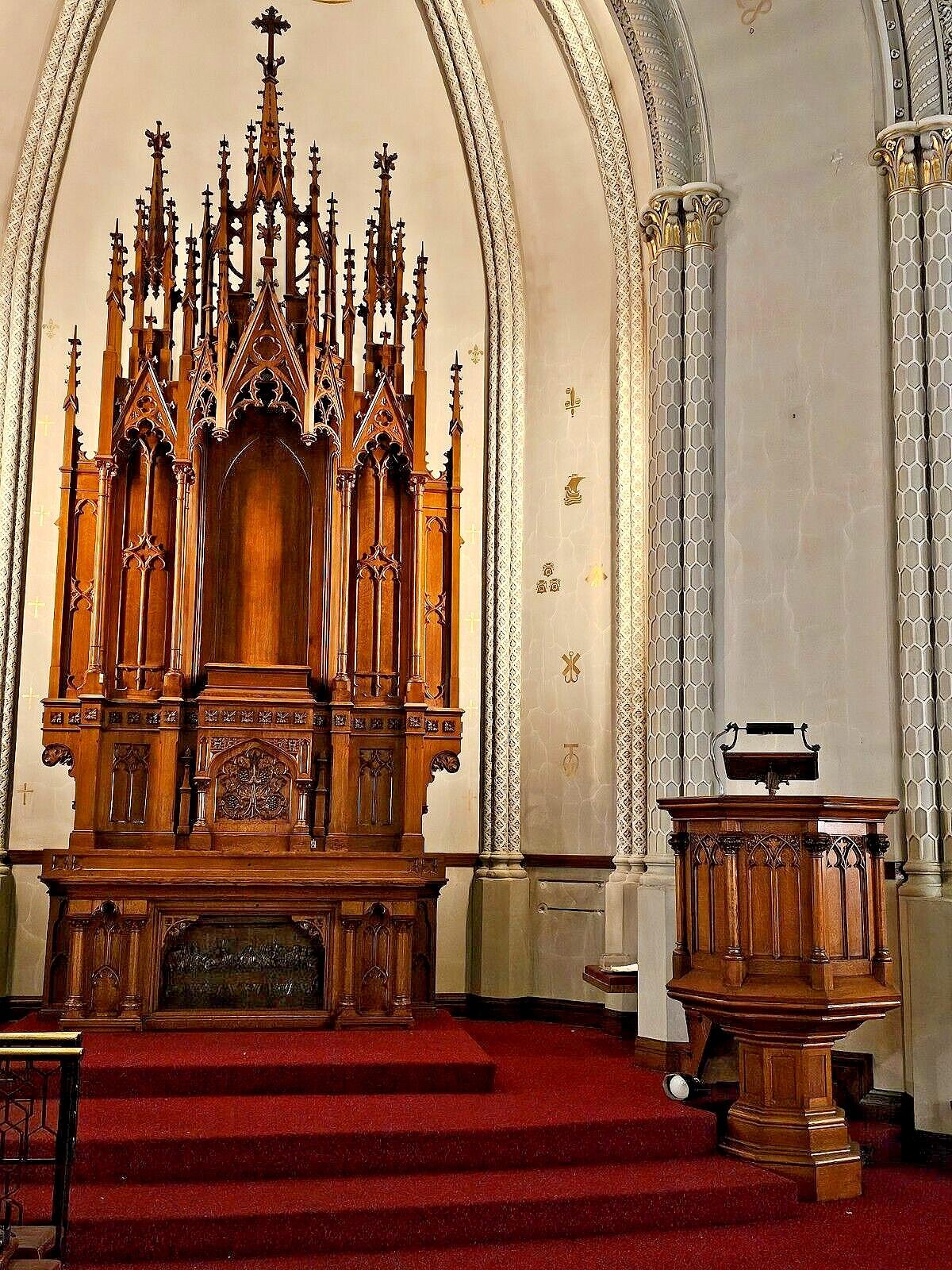 Antique Victorian Church Neo Gothic Pulpit Podium Pedestal with Steps, c. 1865 2