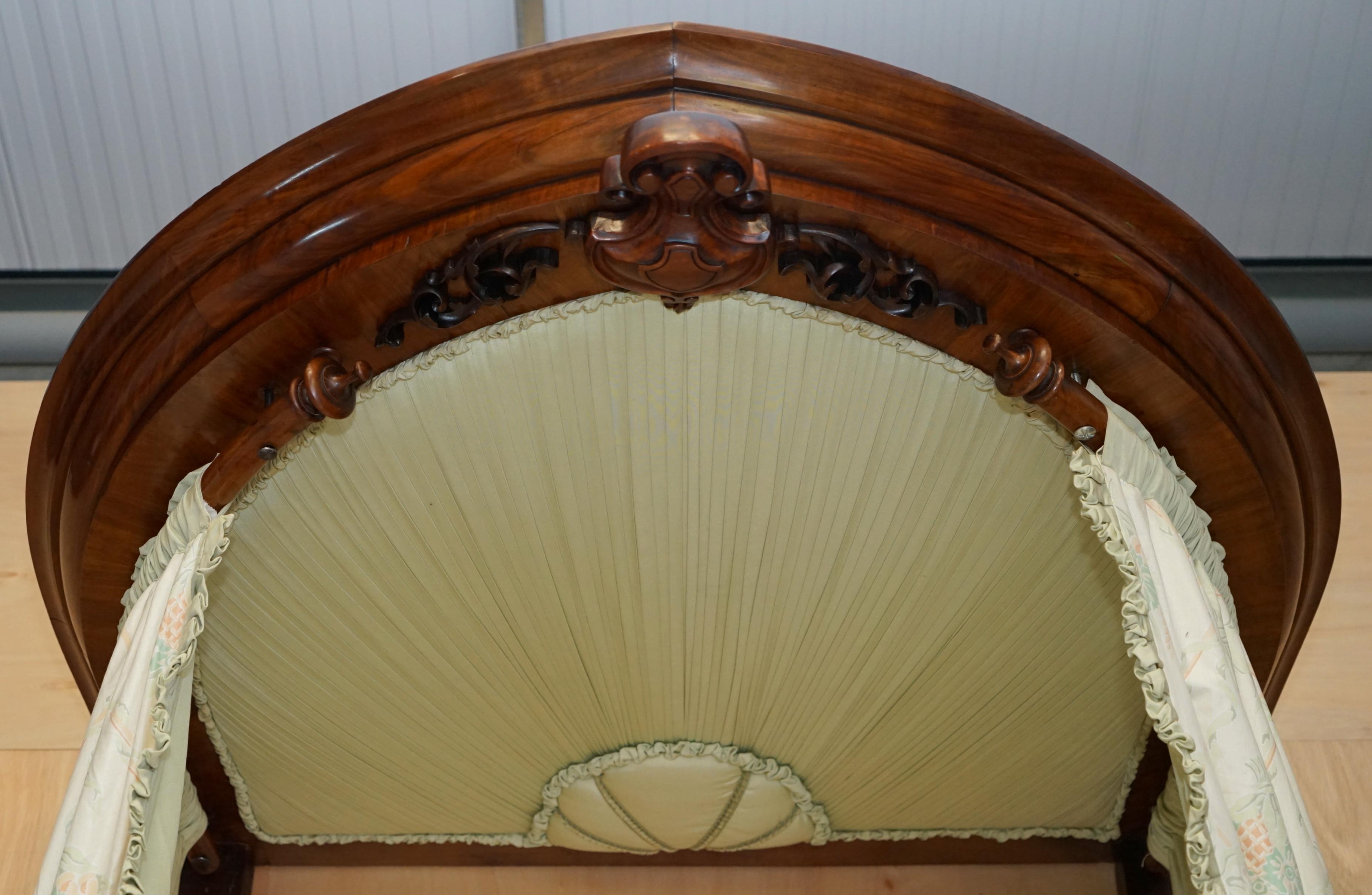 ANTIQUE VICTORIAN CIRCA 1860 HAND CARVED BURR WALNUT HALF TESTER CANOPY BEd For Sale 3