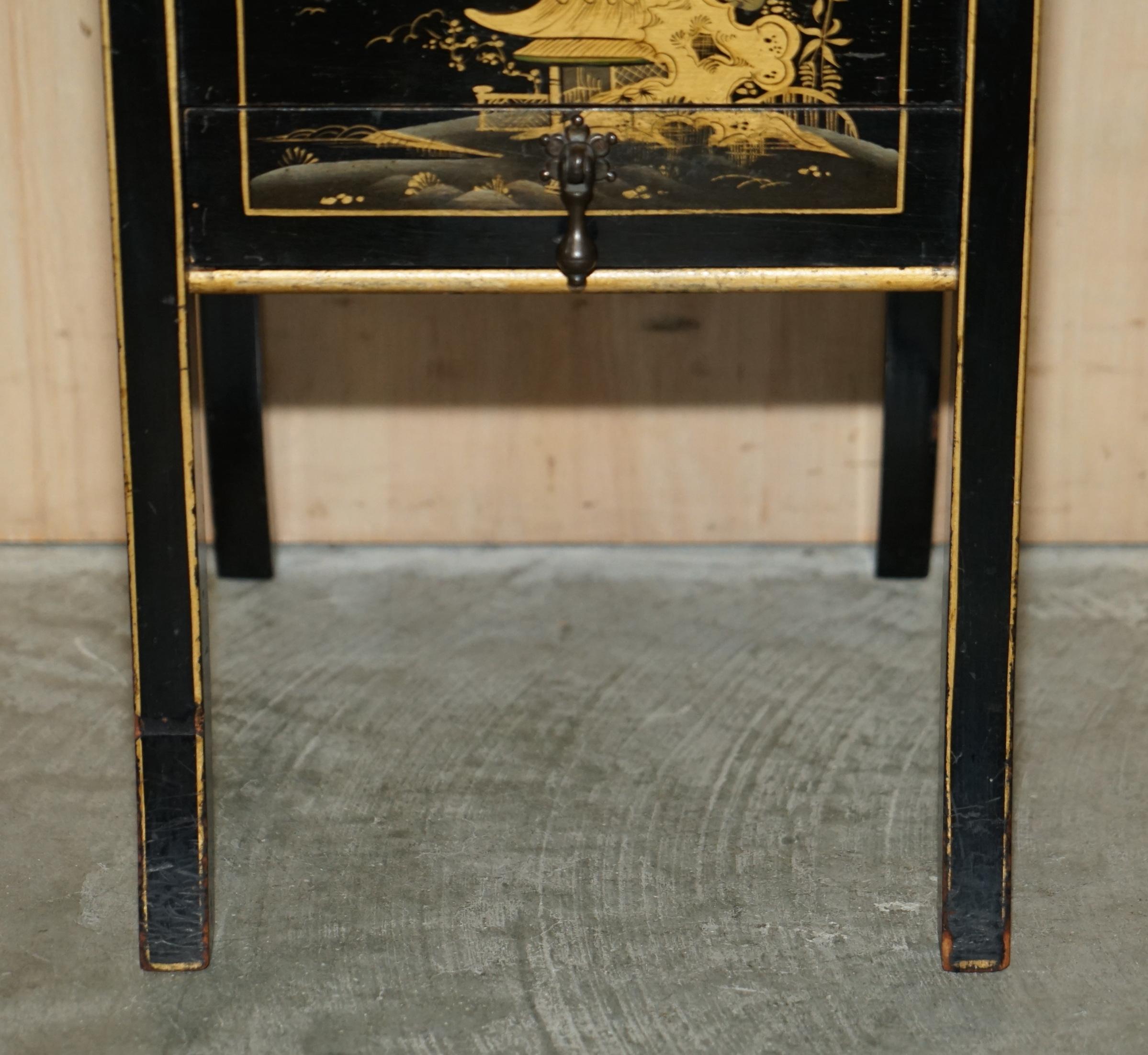 Wood Antique Victorian circa 1880 Chinese Chinoiserie Lacquered Sewing Table Work Box For Sale