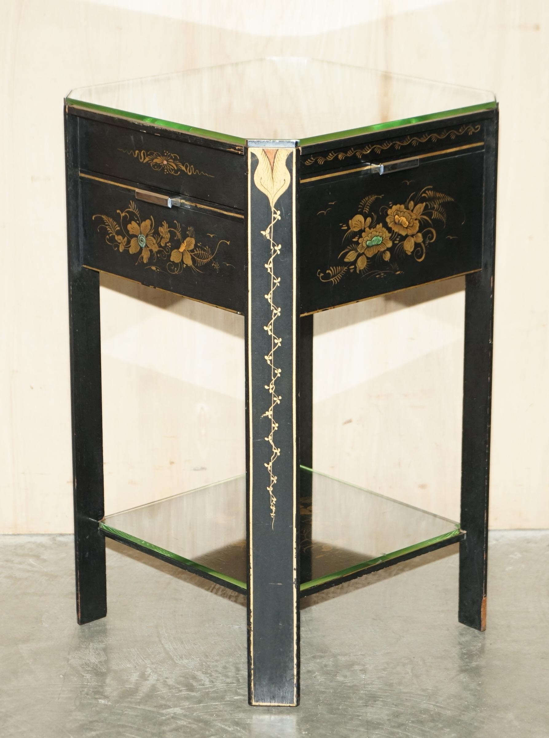 We are delighted to offer for sale this lovely circa 1880-1900 hand made Chinese Chinoiserie side end lamp table with four different colour glass sliding butlers shelves 

A very good looking and well made piece, the finish is 100% original and
