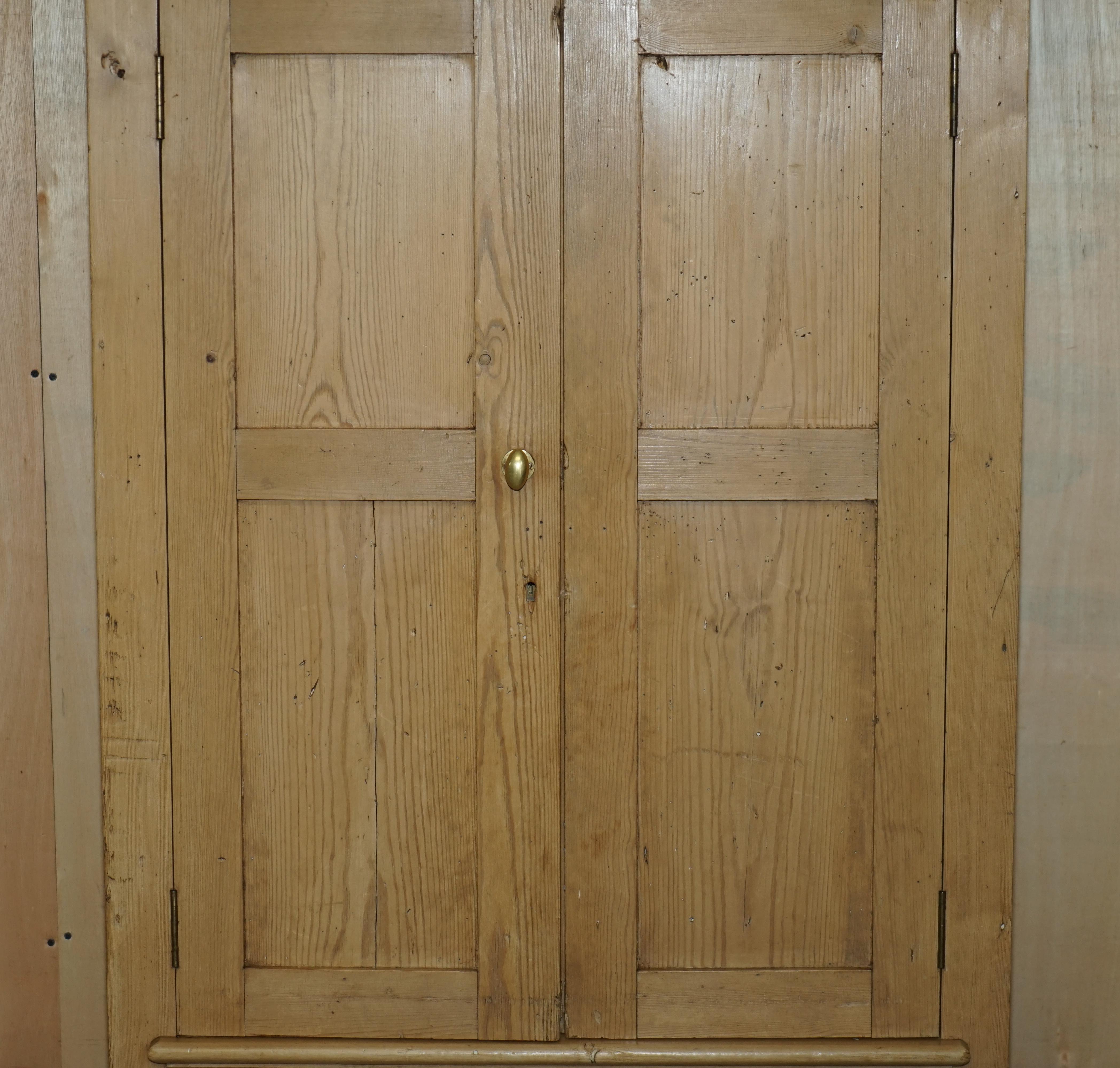 Antique Victorian circa 1880 Lightly Burred Pine Housekeepers Linen Cupboard For Sale 1