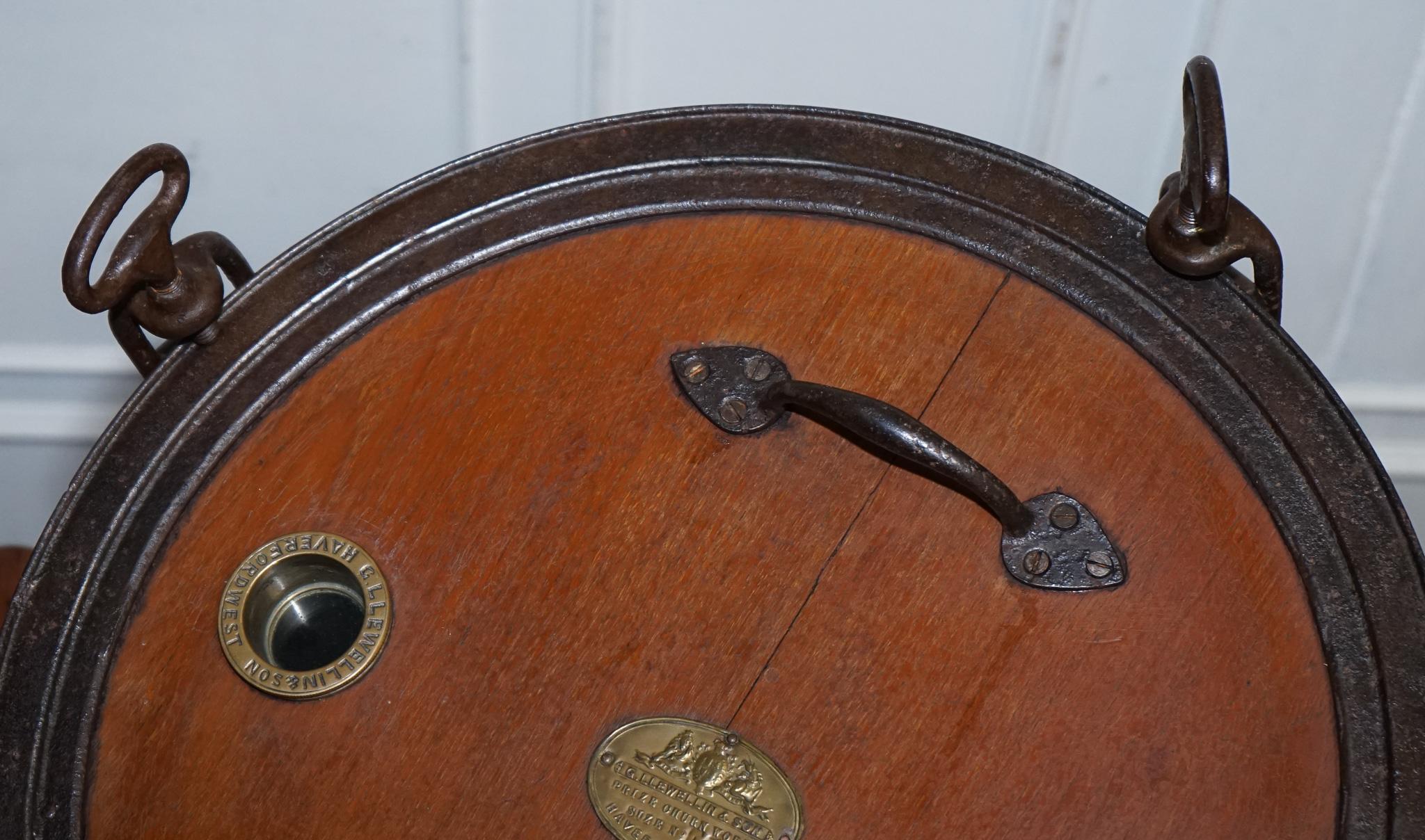 ANTIQUE VICTORIAN CIRCA 1885 ENGLISH G. LLEWELLiN & SONS BUTTER CHURN For Sale 6