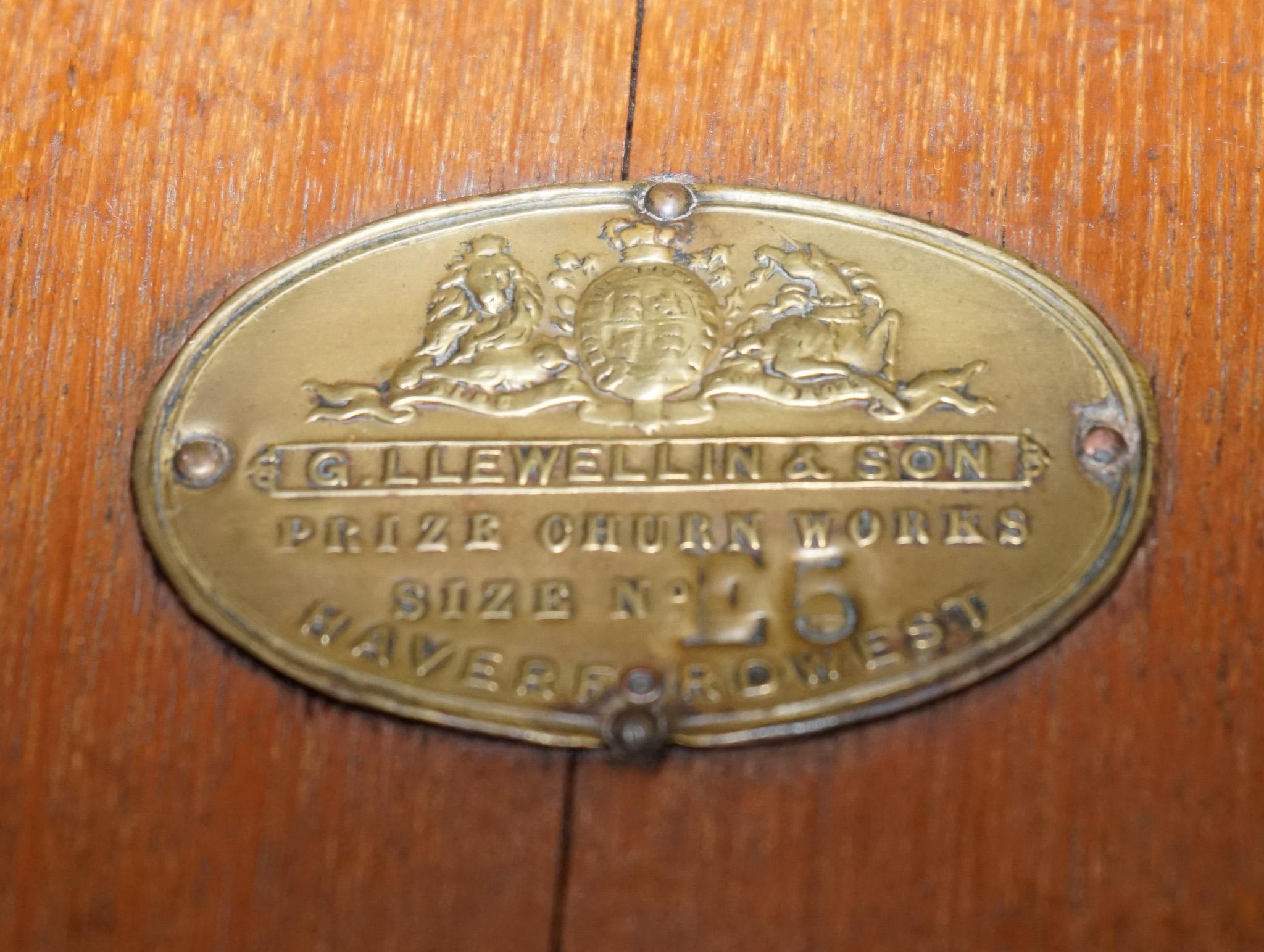 ANTIQUE VICTORIAN CIRCA 1885 ENGLISH G. LLEWELLiN & SONS BUTTER CHURN For Sale 7