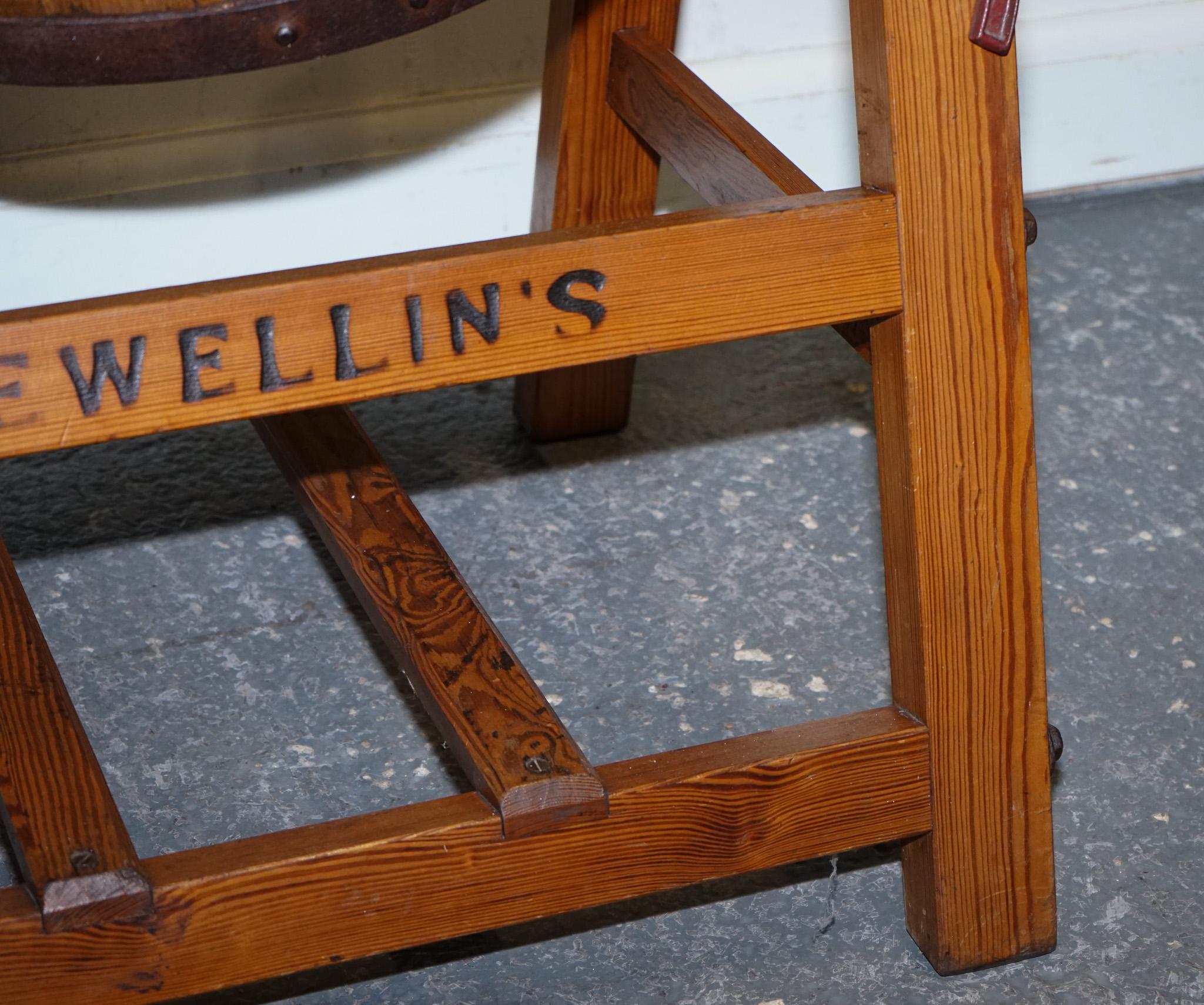 ANTIQUE VICTORIAN CIRCA 1885 ENGLISH G. LLEWELLiN & SONS BUTTER CHURN For Sale 2