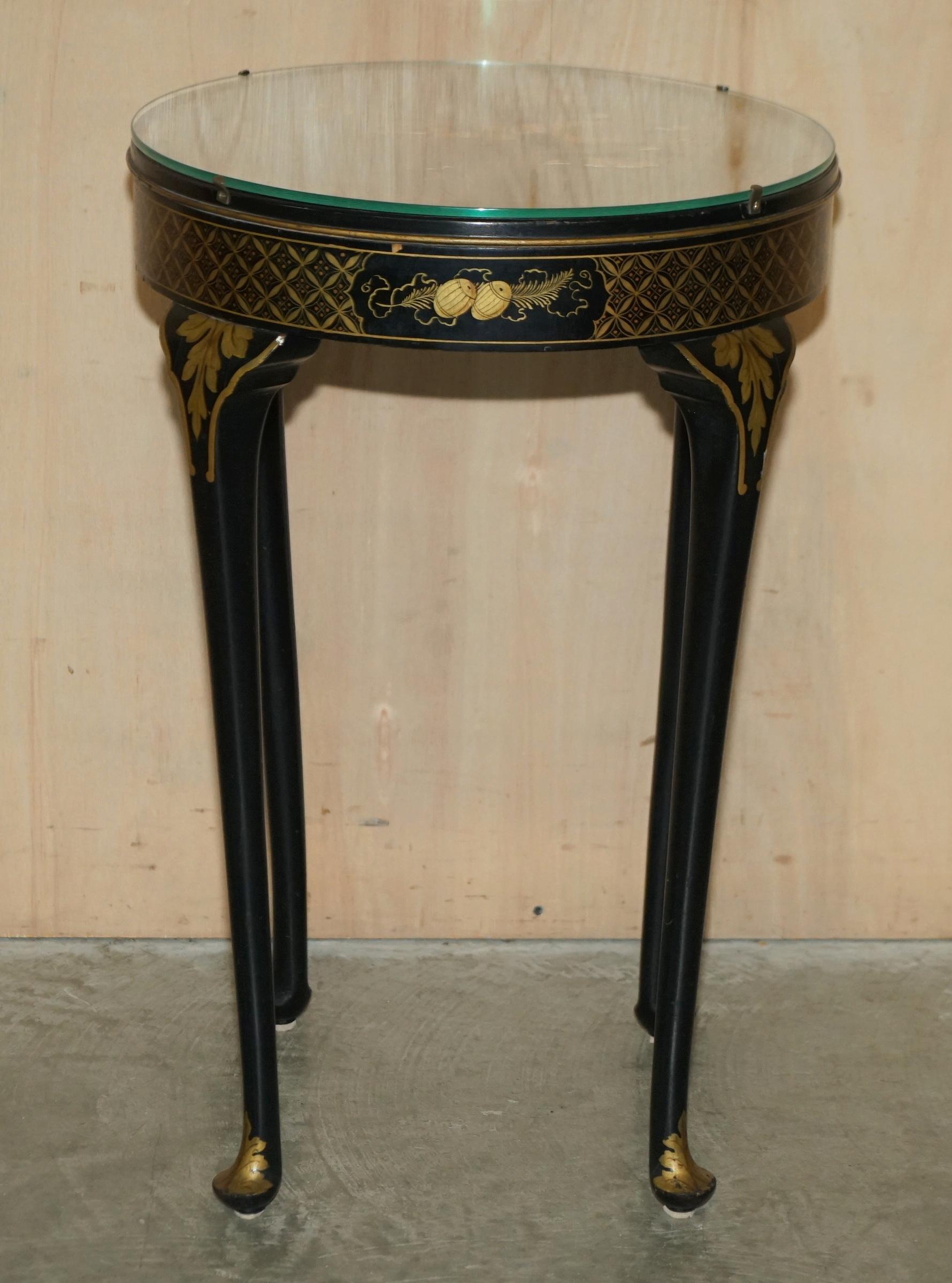 Antique Victorian circa 1900 Chinese Chinoiserie Lacquered Side End Lamp Table For Sale 7
