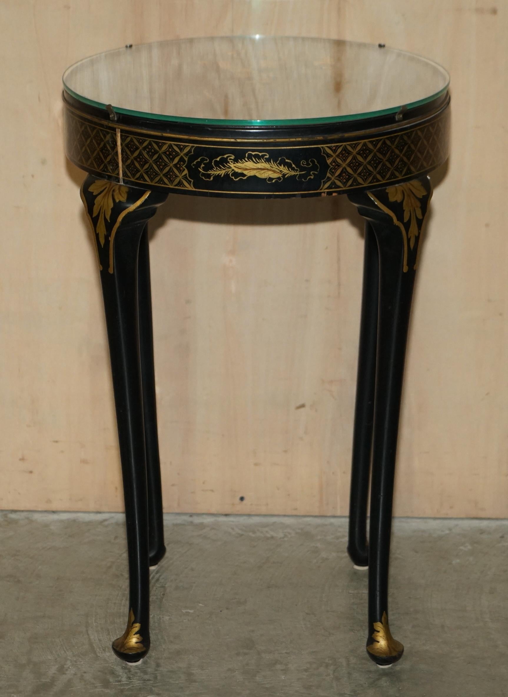 Antique Victorian circa 1900 Chinese Chinoiserie Lacquered Side End Lamp Table For Sale 9