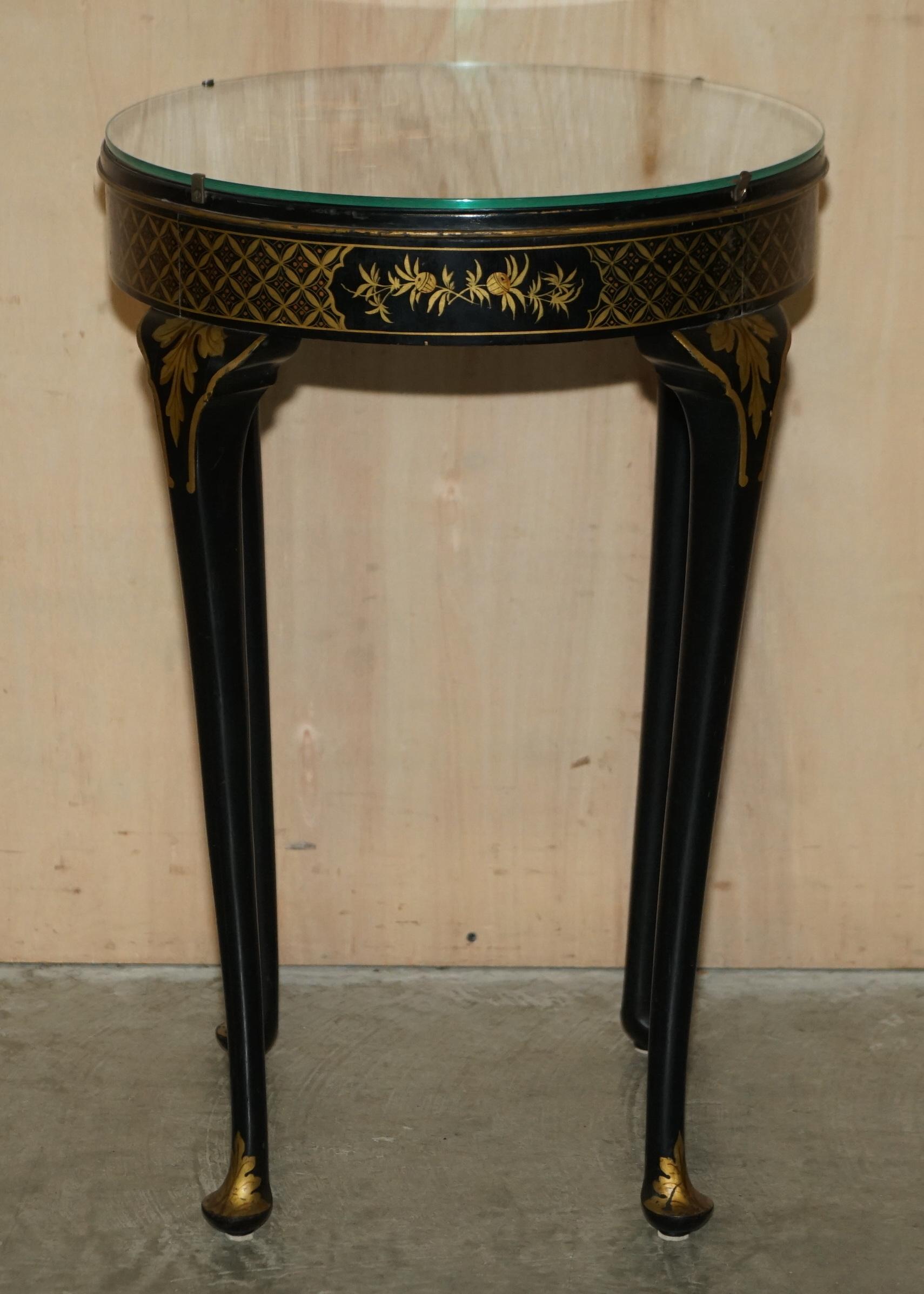 Antique Victorian circa 1900 Chinese Chinoiserie Lacquered Side End Lamp Table For Sale 11
