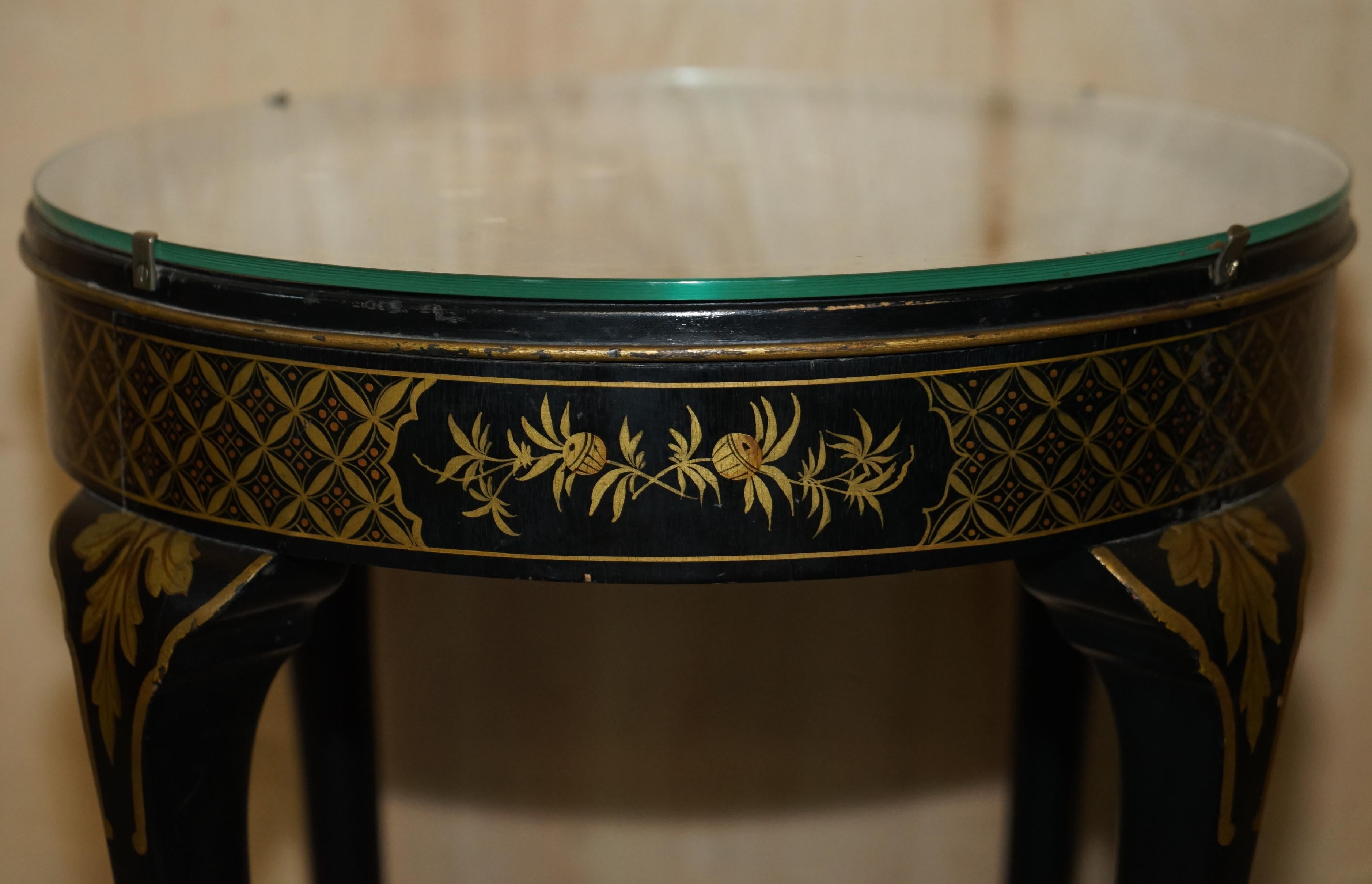 Antique Victorian circa 1900 Chinese Chinoiserie Lacquered Side End Lamp Table For Sale 12