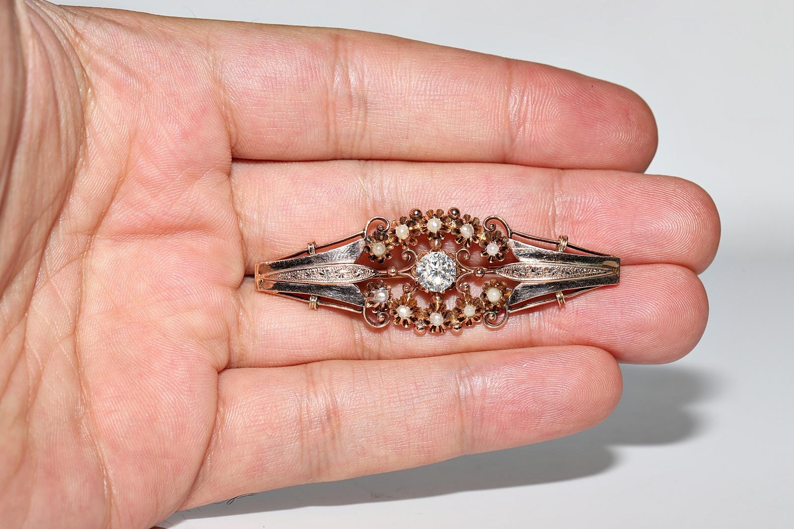 Antique Victorian Circa 1900s 14k Gold Natural Diamond Decorated Brooch For Sale 6
