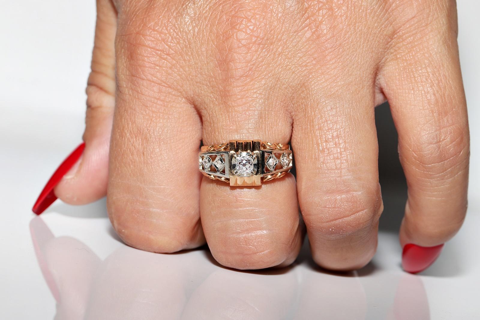 Anello antico vittoriano CIRCA 1900 in oro 18k con diamante naturale decorato e sorprendente in vendita 8