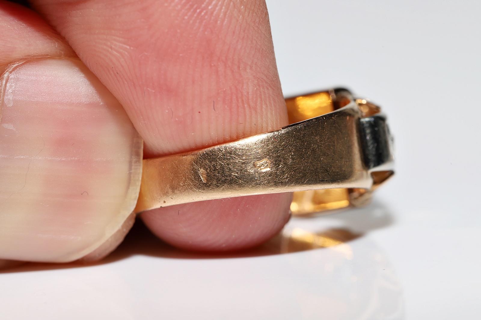Antique Victorian Circa 1900s 18k Gold Natural Diamond Decorated Amazing Ring For Sale 4