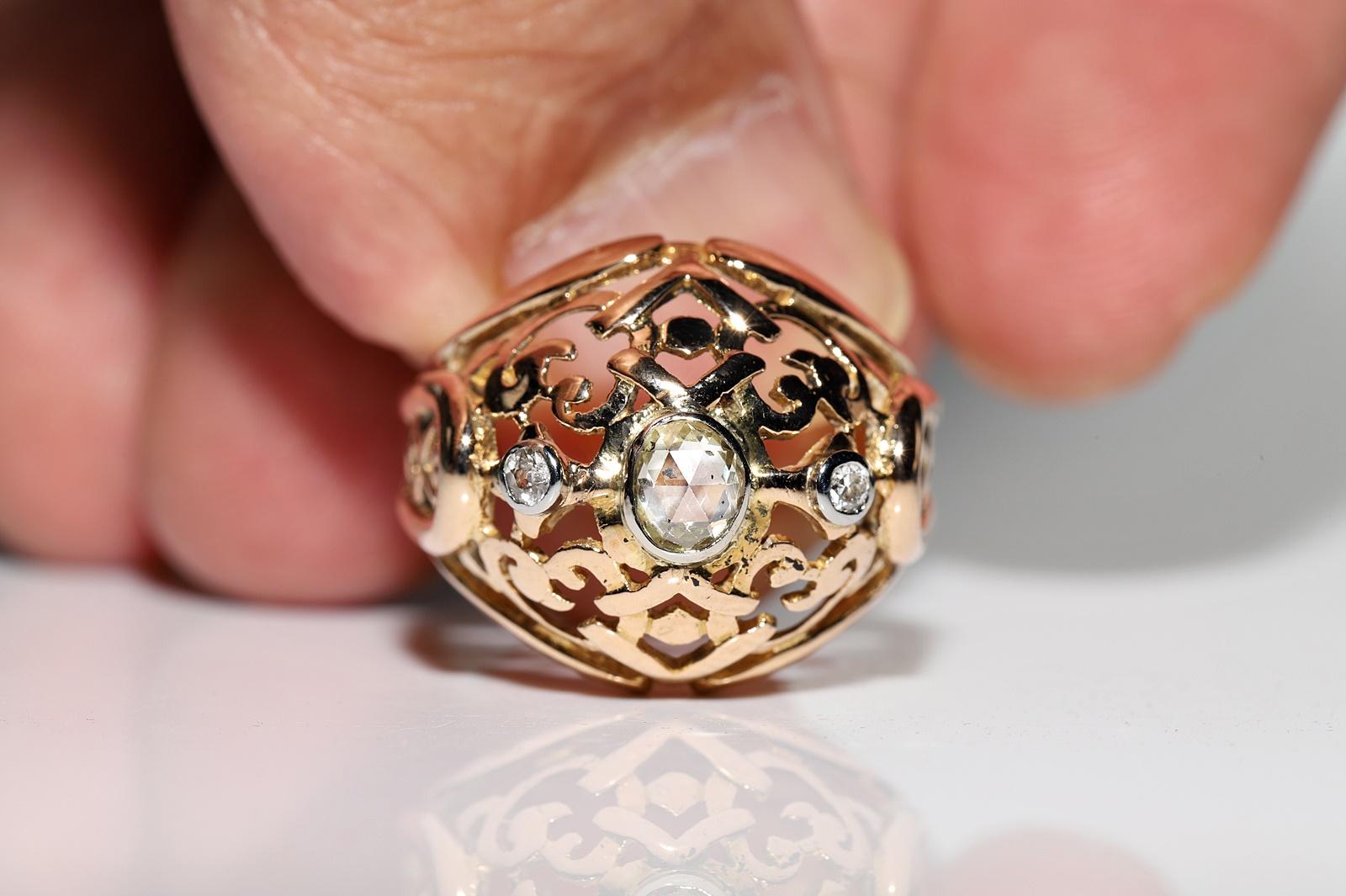 Antique Victorian Circa 1900s 18k Gold Natural Diamond Decorated Ring For Sale 5