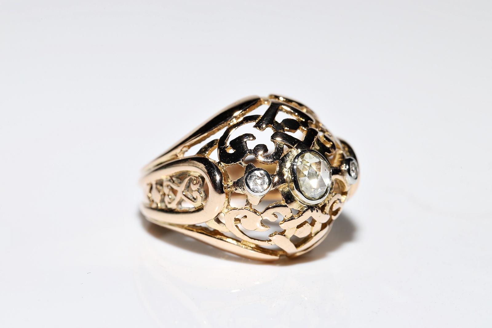 Antique Victorian Circa 1900s 18k Gold Natural Diamond Decorated Ring In Good Condition For Sale In Fatih/İstanbul, 34