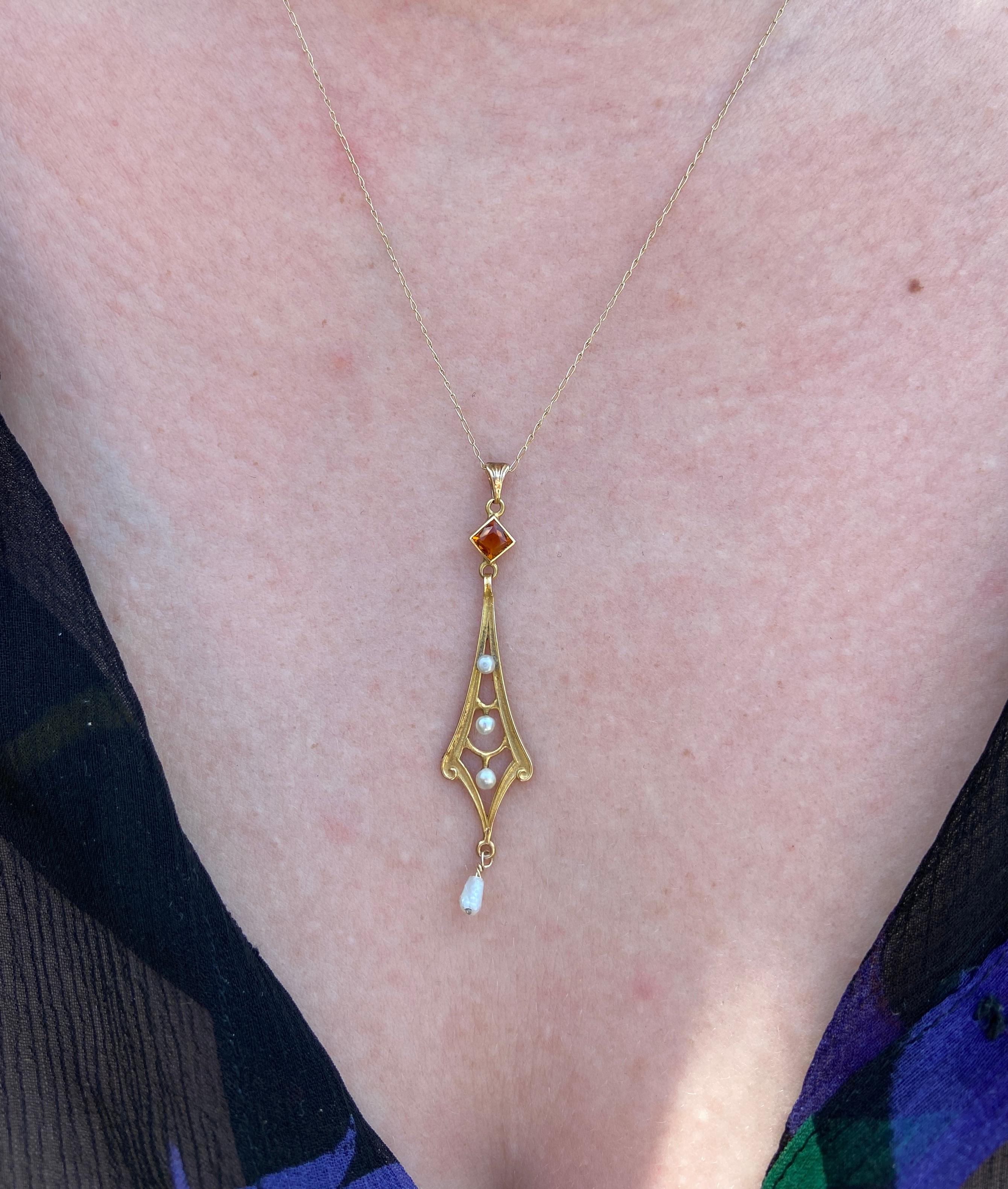 Antique Victorian Citrine and Pearl Lavaliere in 14 Karat Yellow Gold For Sale 4