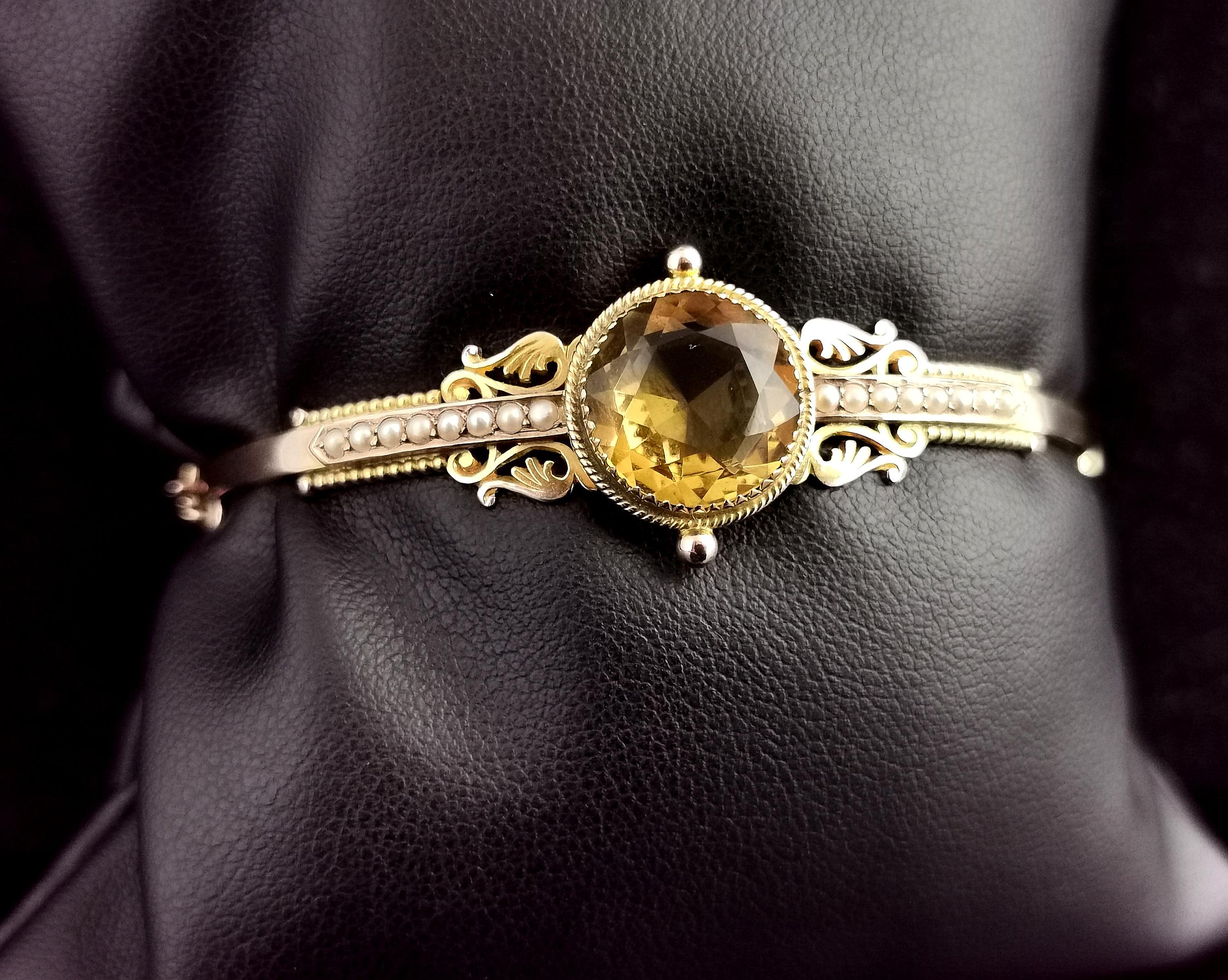 Antique Victorian Citrine and Seed Pearl Bangle, 9 Karat Yellow Gold In Good Condition In NEWARK, GB