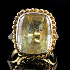 Antique Victorian Citrine Ring 18 Carat Yellow Gold, circa 1900