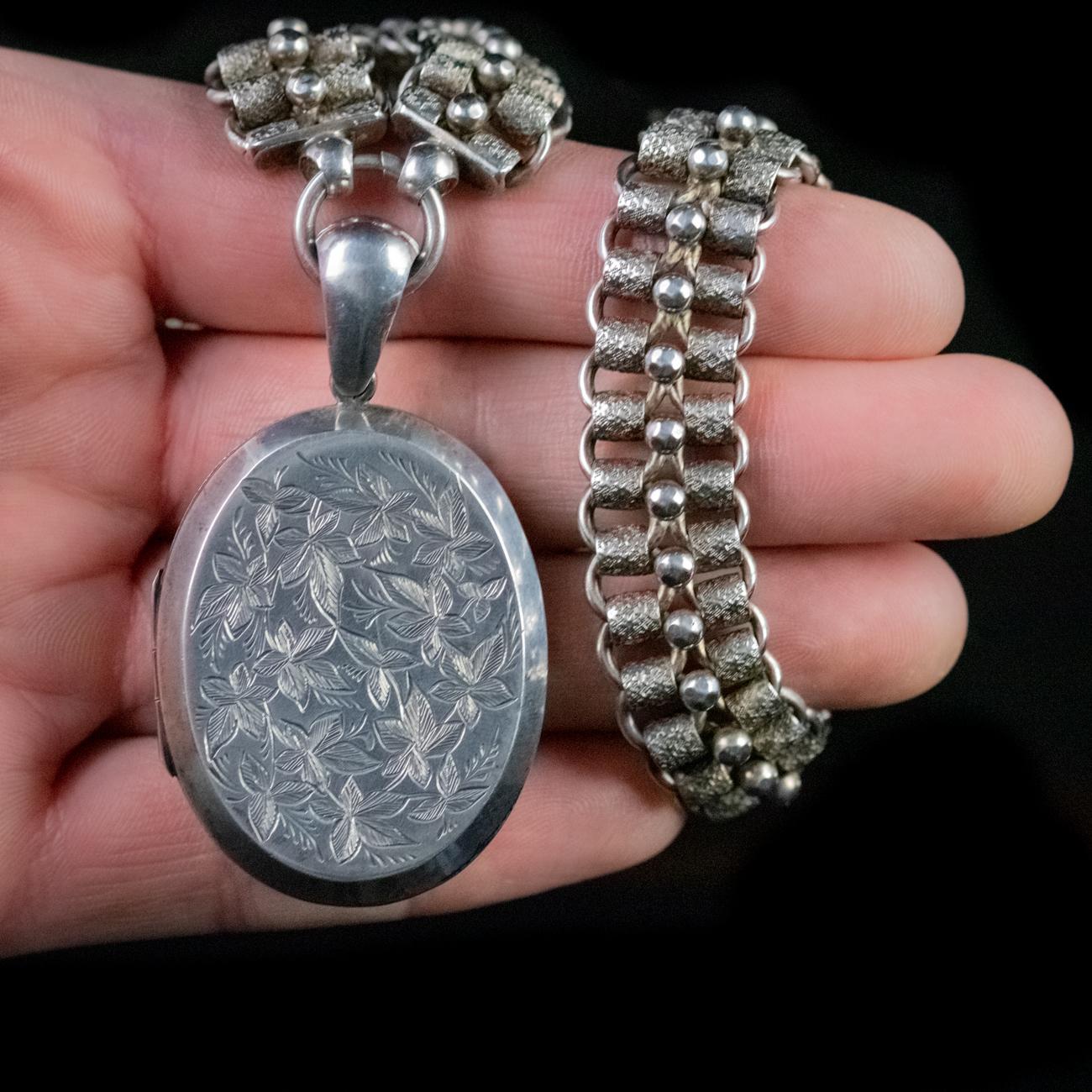 Antique Victorian Collar and Locket Sterling Silver Dated 1882 For Sale 6