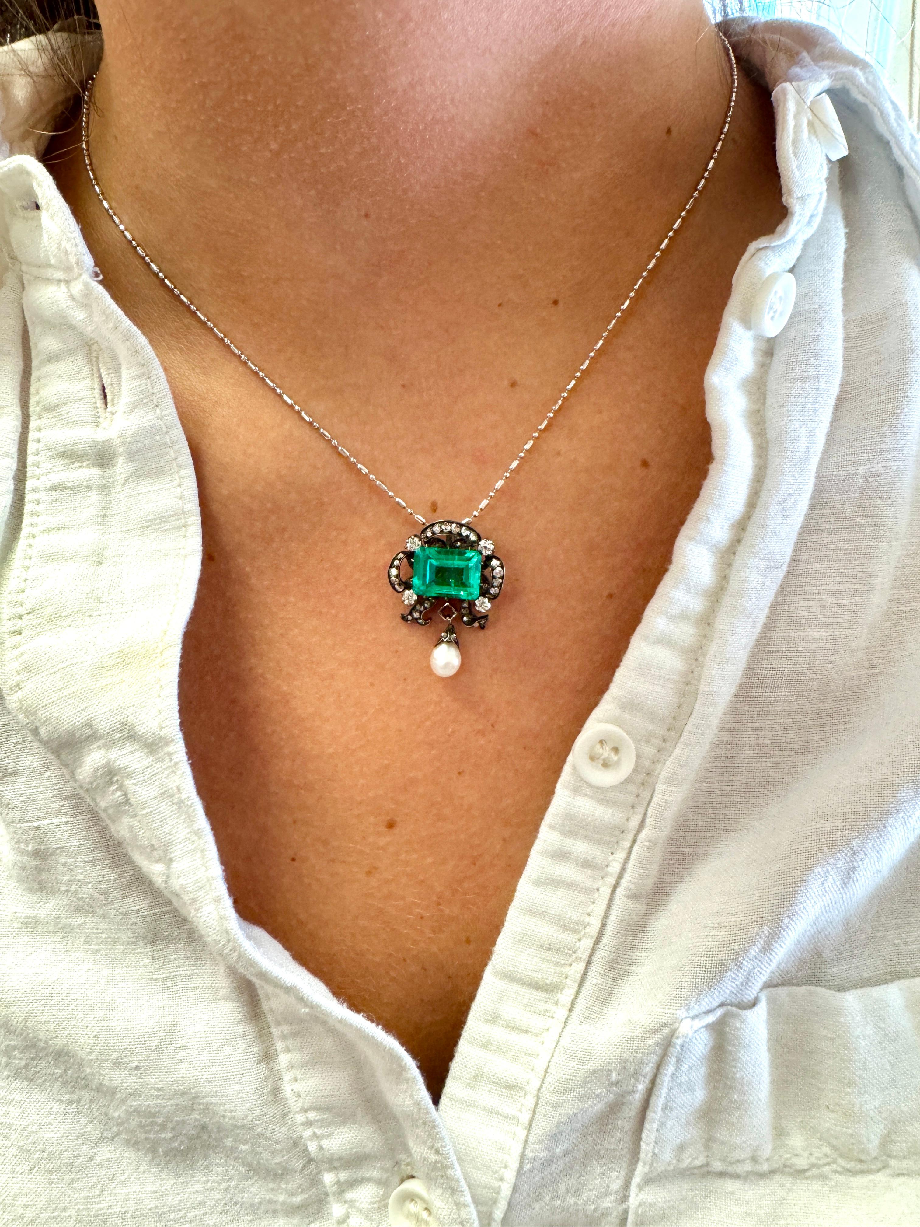 Antique Victorian Colombia Emerald, Pearl, & Old Mine Diamond Pendant Circa 1880 For Sale 4