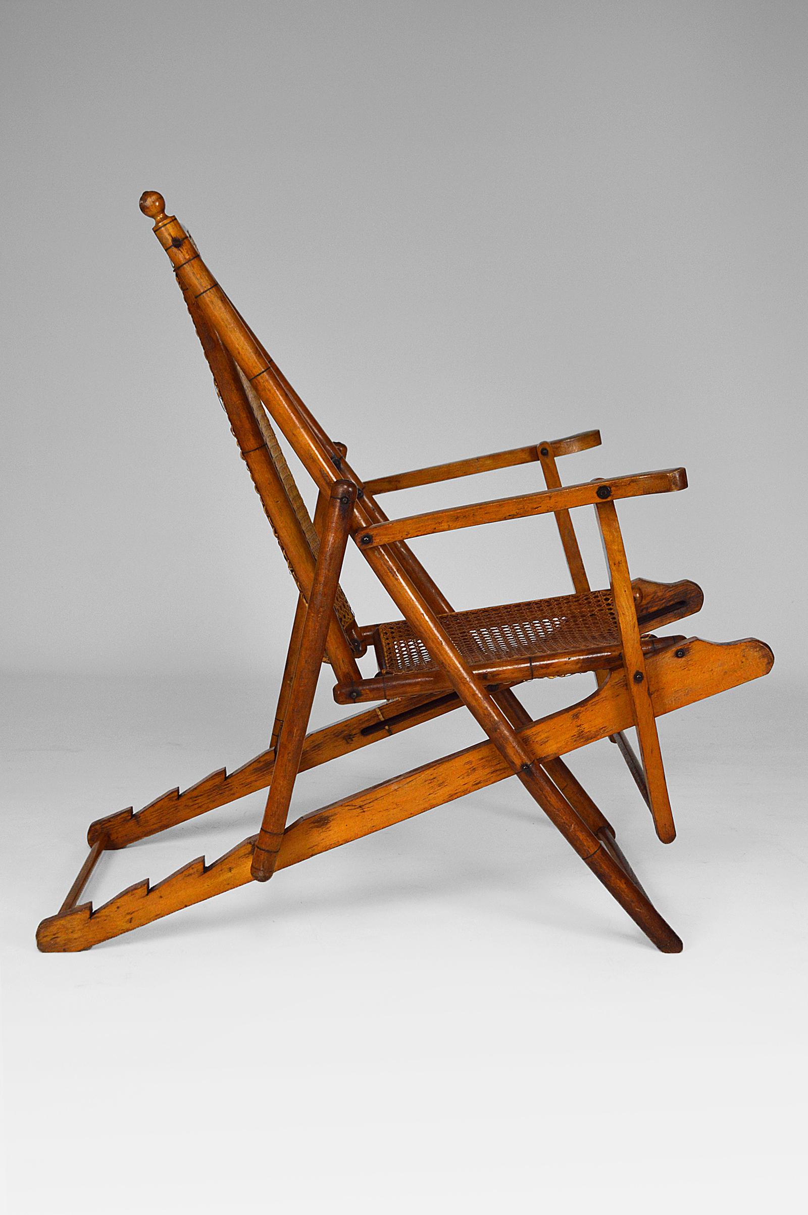 Anglo-Indian Antique Victorian Colonial Folding Lounge Steamer Deck Chair / Armchair, 1900s For Sale