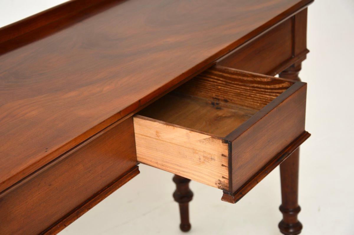 Antiker viktorianischer Konsolentisch (Holz) im Angebot
