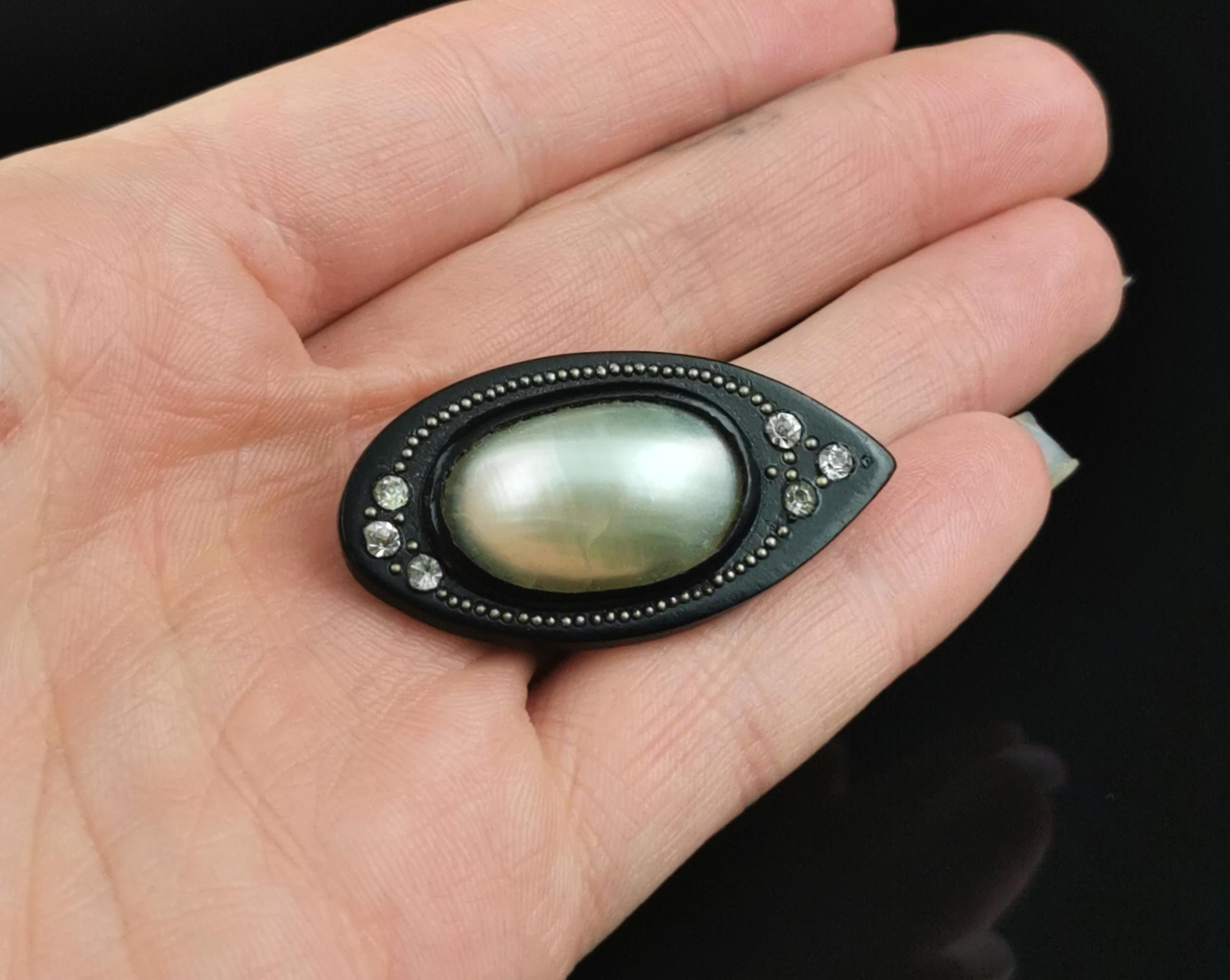Antique Victorian Coque de Perle eye brooch, Whitby Jet and paste  2