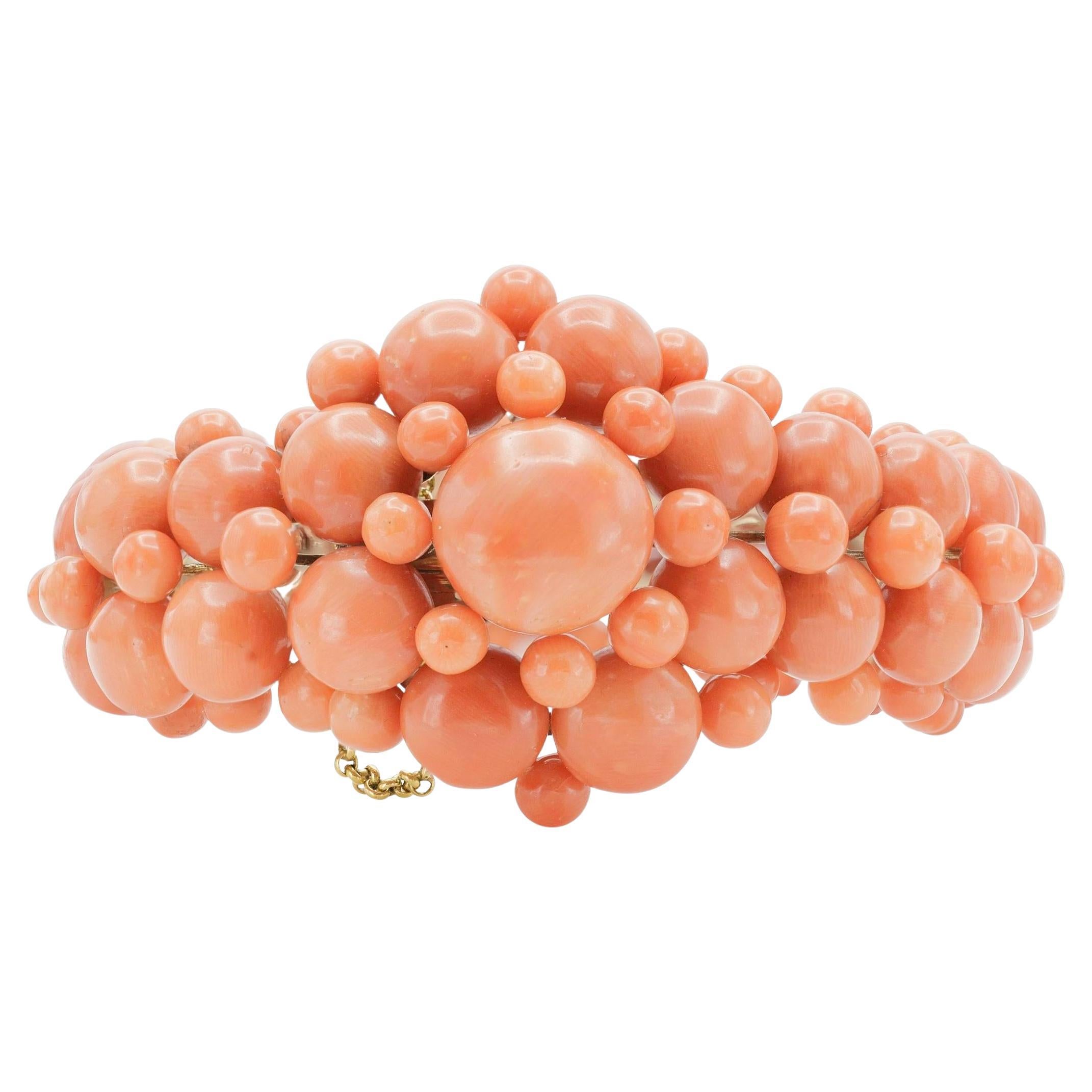 Bracciale antico vittoriano con perline di corallo