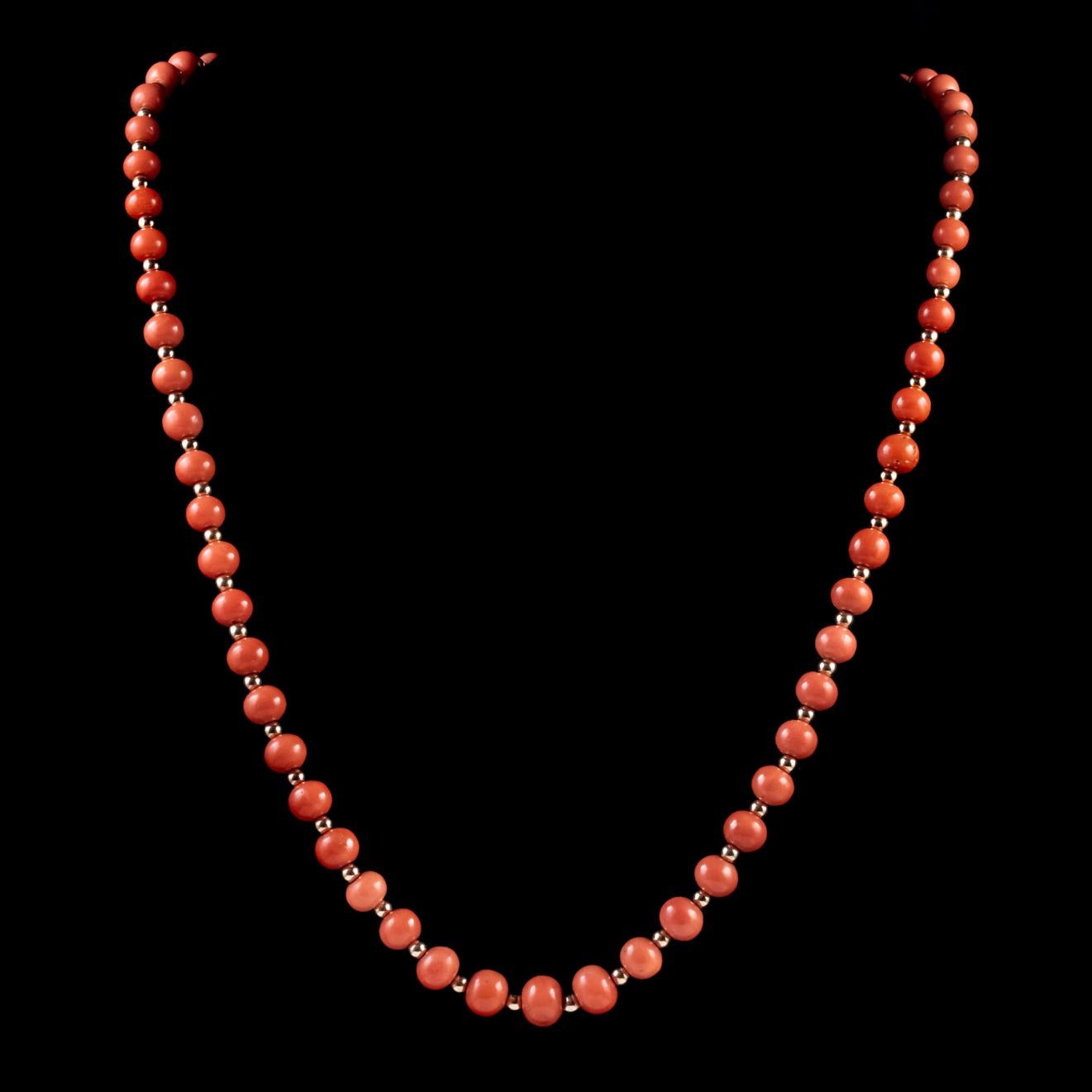 Late Victorian Antique Victorian Coral Necklace 18 Carat Gold, circa 1900 For Sale