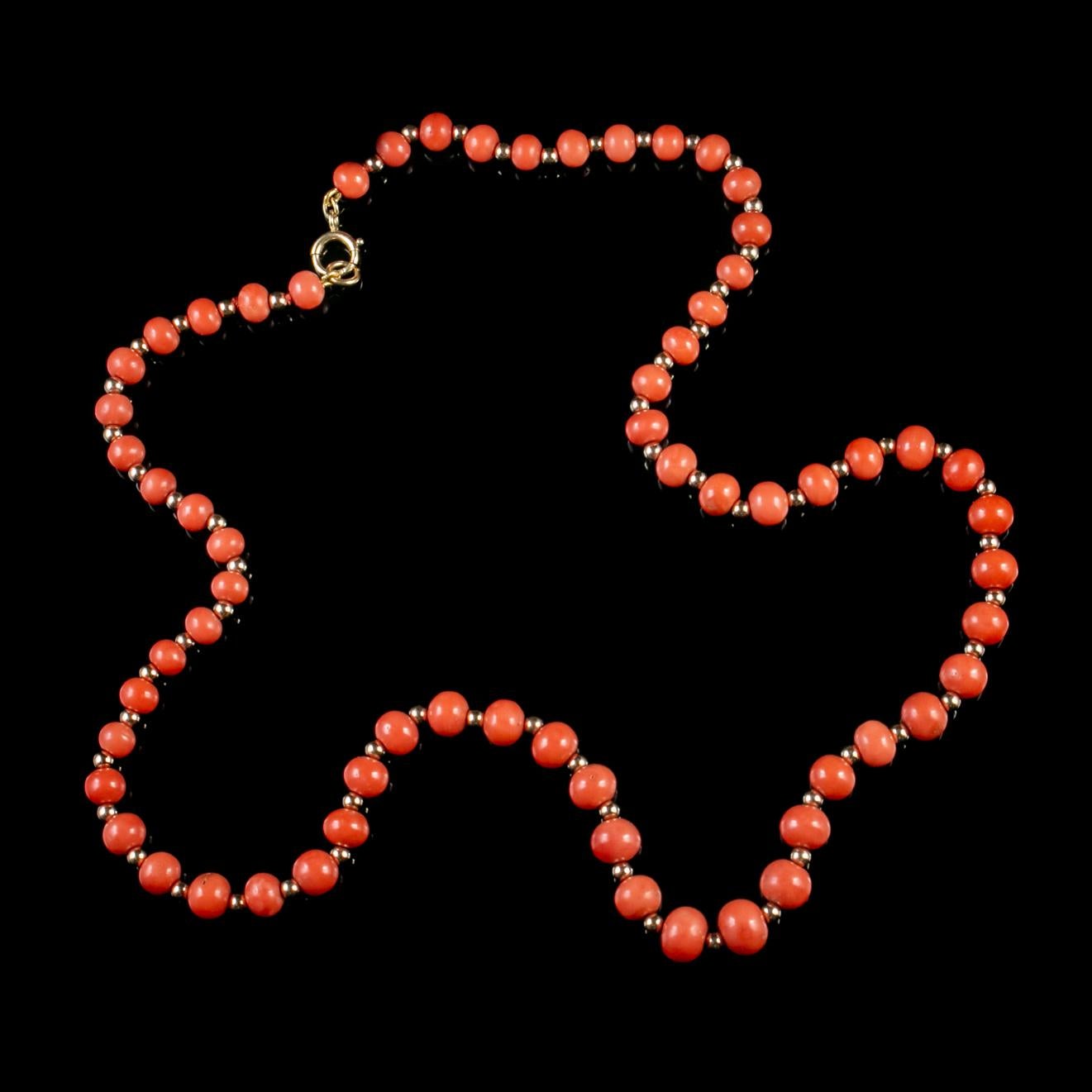 Antique Victorian Coral Necklace 18 Carat Gold, circa 1900 In Good Condition For Sale In Lancaster, Lancashire