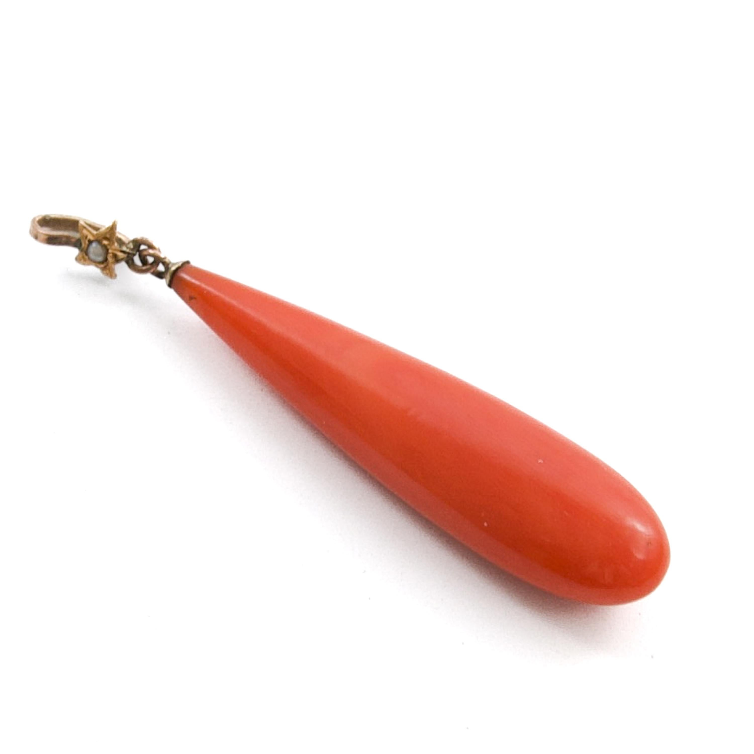 Antico ciondolo vittoriano in corallo e perle, XIX secolo In condizioni buone in vendita a Rotterdam, NL