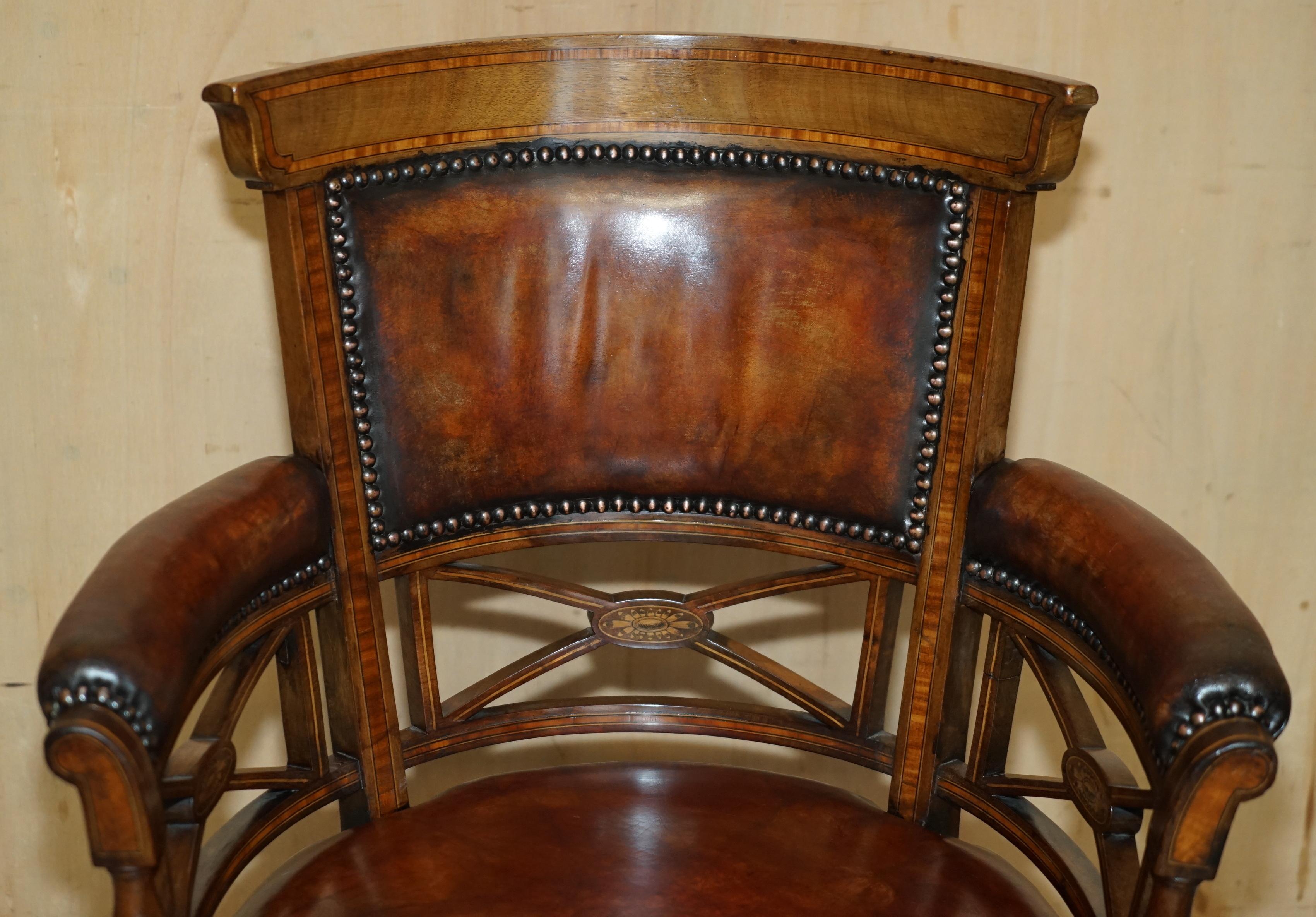 English ANTIQUE VICTORIAN CORNELIUS V SMITH FULLY RESTORED BROWN LEATHER CAPTAINS CHAiR For Sale