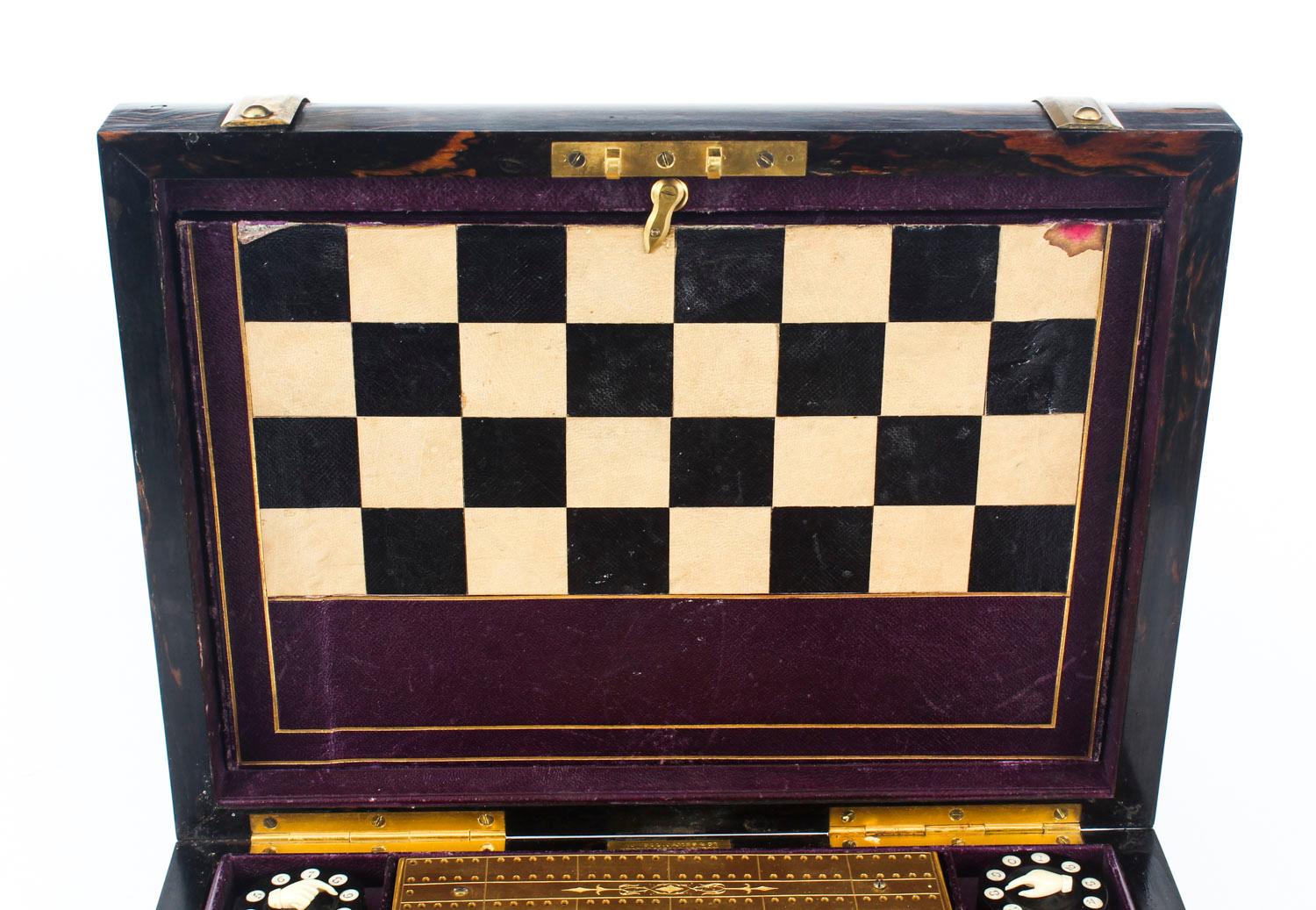 Milieu du XIXe siècle Antique Victorian Coromandel Games Compendium Chess Drafts Etc 19ème siècle