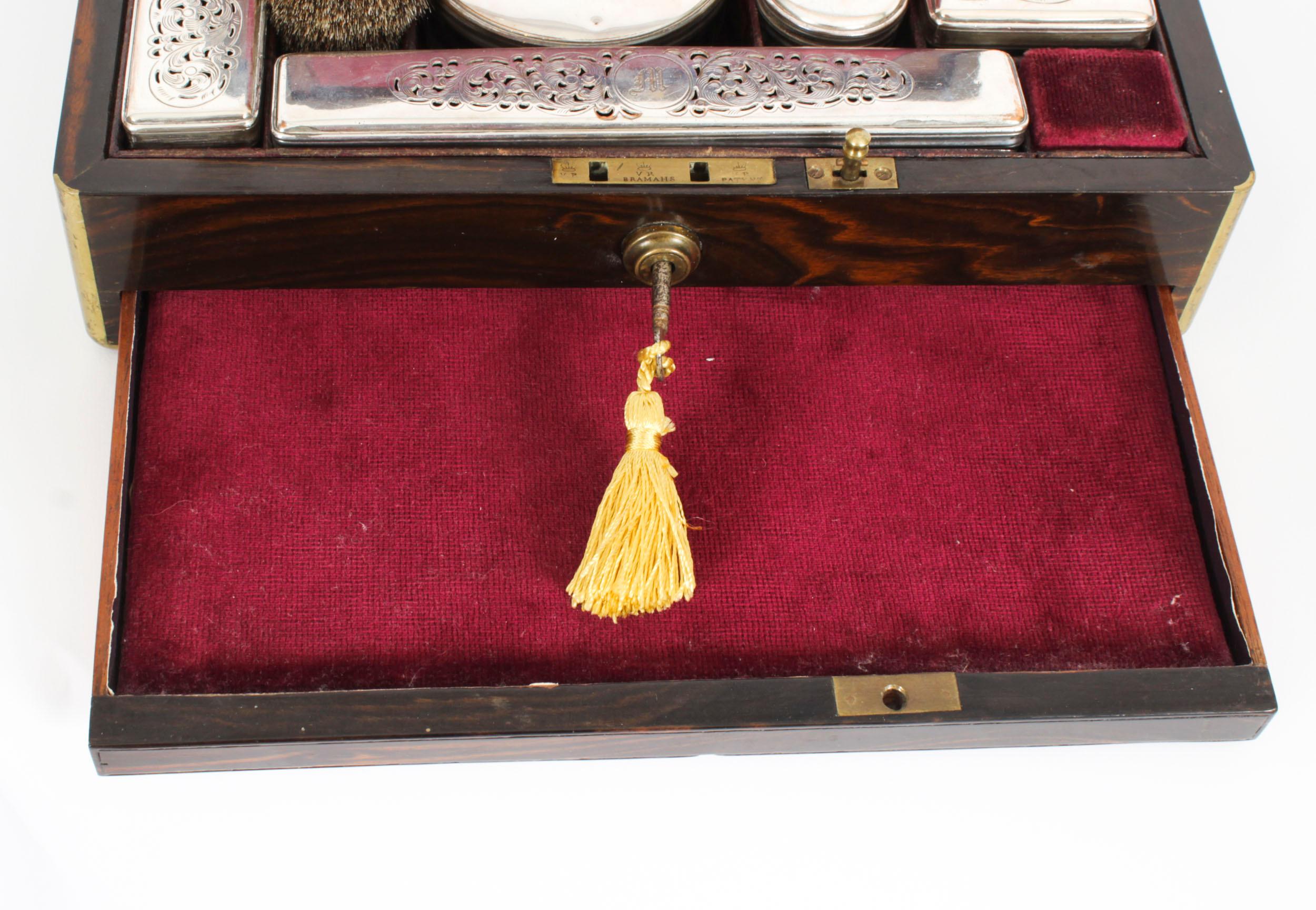 Wood Antique Victorian Coromandel Gentleman's Travelling Vanity Case 19th C For Sale