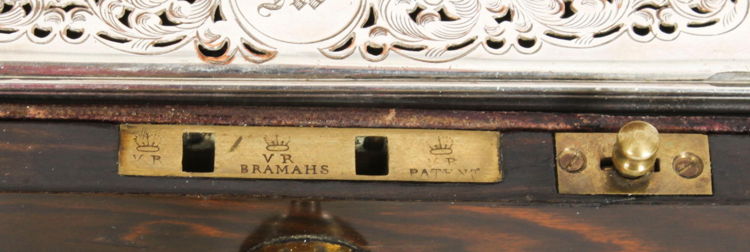 Antique Victorian Coromandel Gentleman's Travelling Vanity Case 19th C For Sale 3