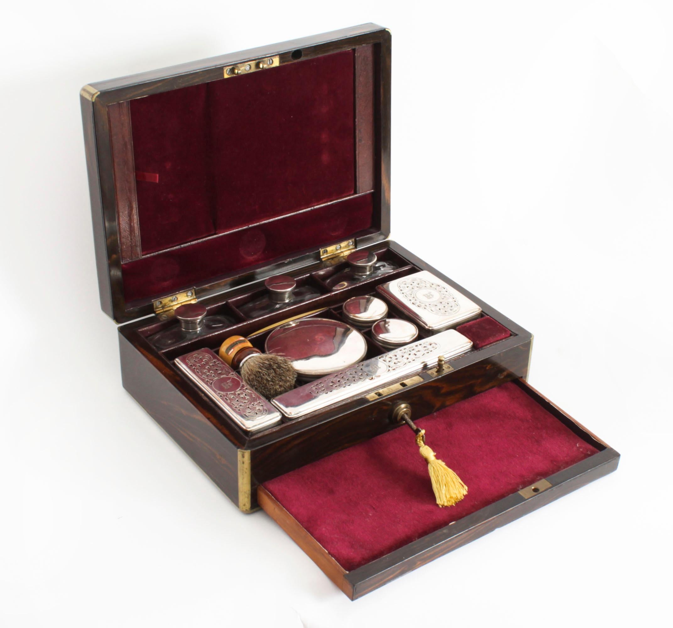 English Antique Victorian Coromandel Gentleman's Travelling Vanity Case 19th Century