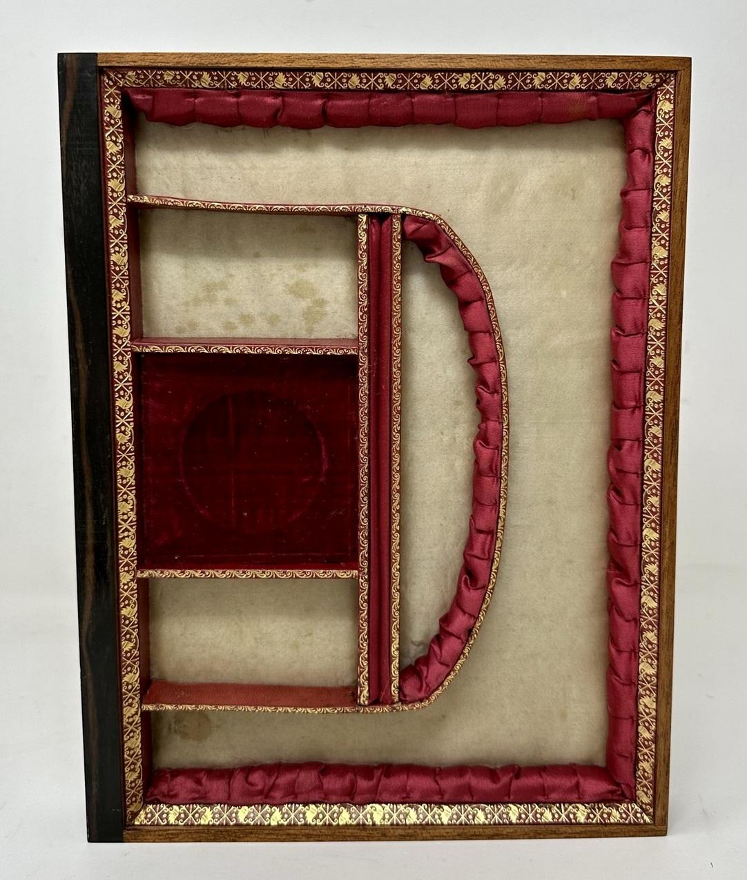 Antiquité Victorienne Coromandel Wooden Lady's Gentlemans Vanity Jewelry Casket Box  en vente 5