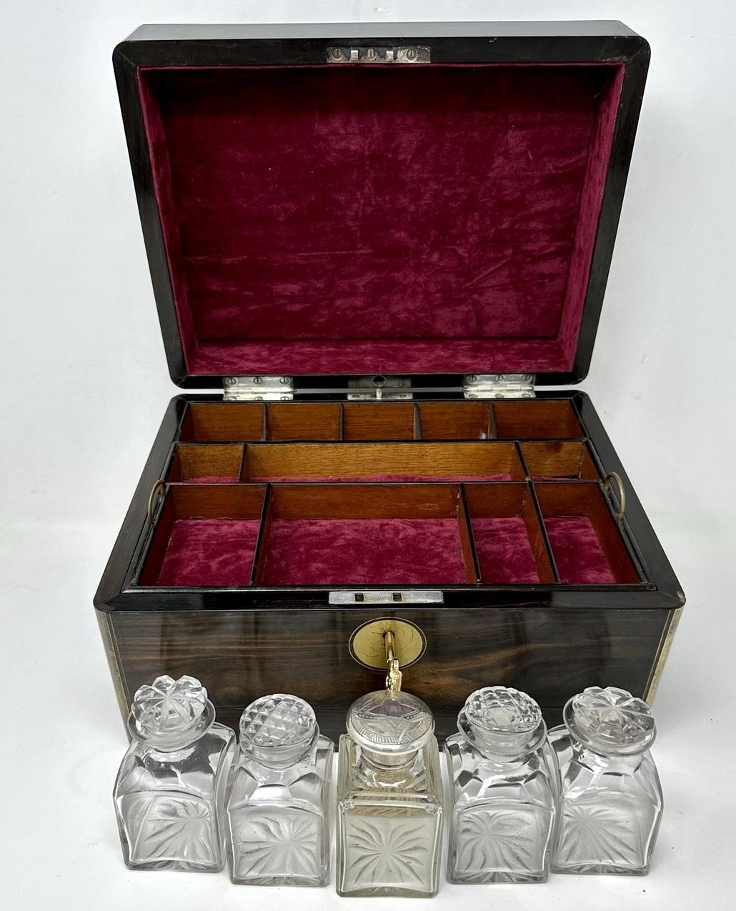 Antiquité Victorienne Coromandel Wooden Lady's Gentlemans Vanity Jewelry Casket Box  en vente 1