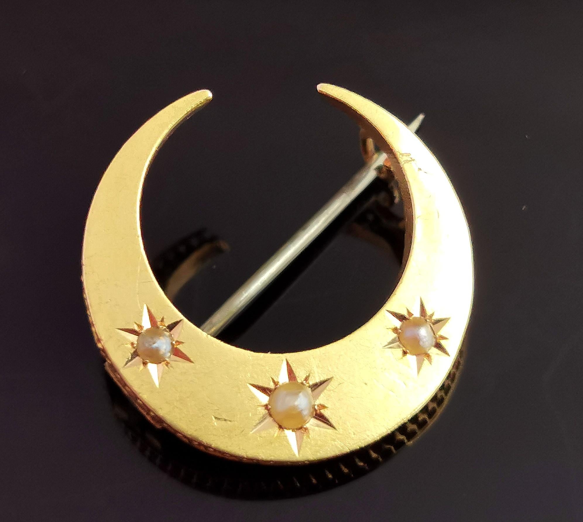 Antique Victorian Crescent Moon Brooch, 15k Gold and Split Pearl 4