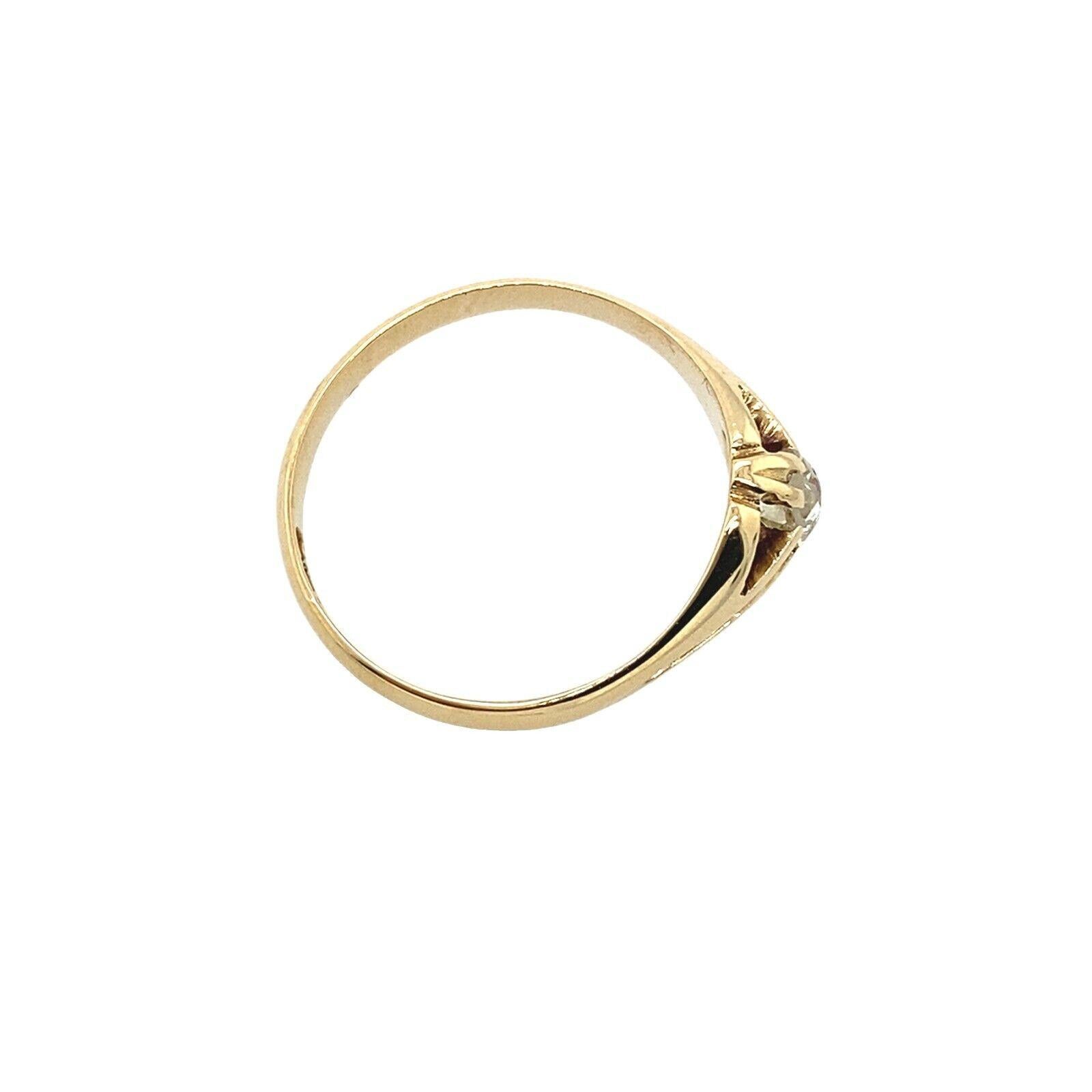 Antique Victorian Cut Diamond Ring Set with 0.30ct J/SI in 18ct Yellow Gold In Excellent Condition In London, GB