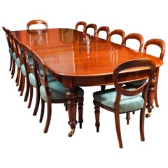 Table de salle à manger victorienne ancienne en acajou et 14 chaises:: 19ème siècle