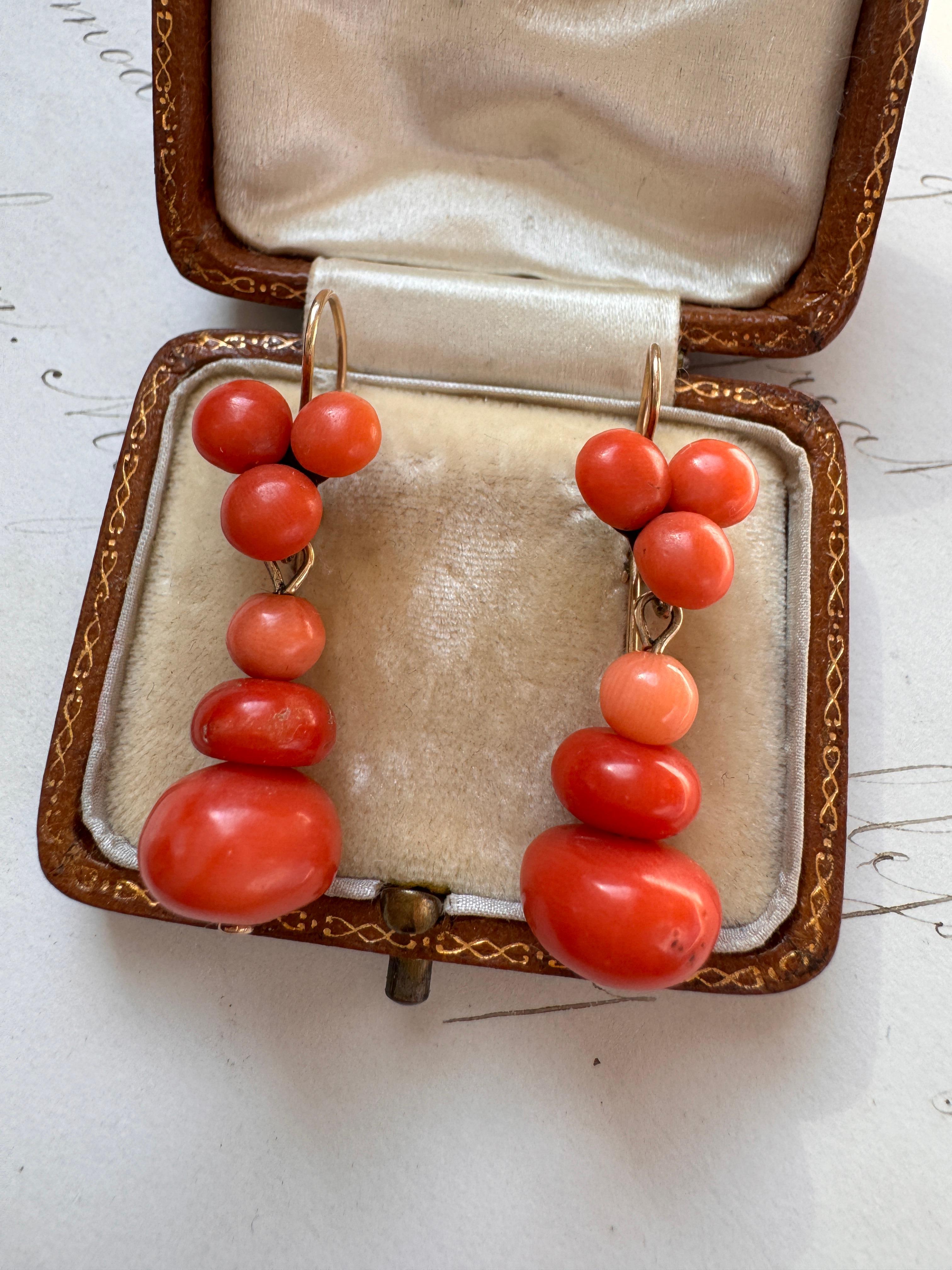 Antique Victorian Day to Night Coral Dangle Drop Earrings In Good Condition For Sale In Hummelstown, PA