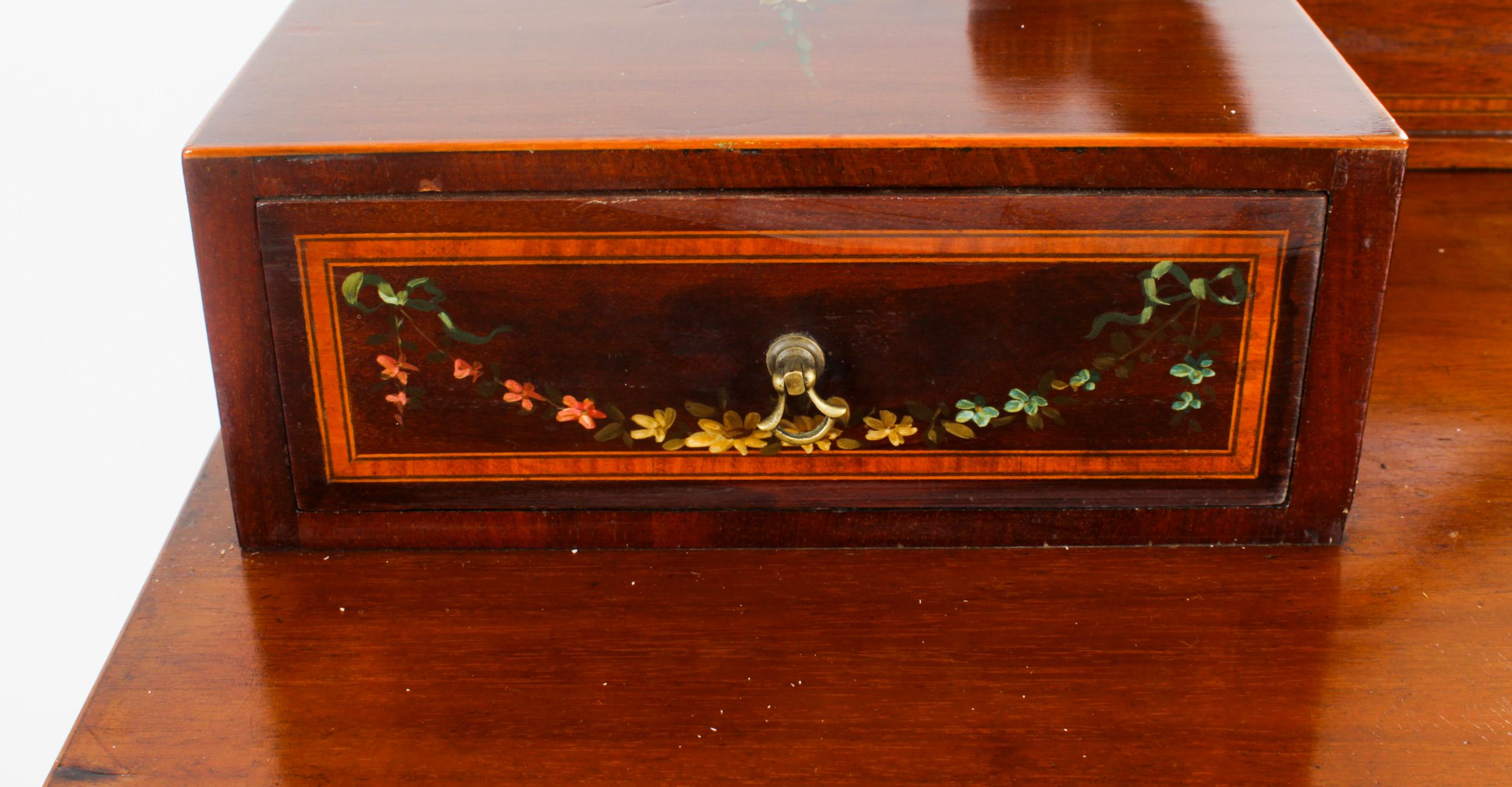 Late 19th Century Antique Victorian Decorative Dressing Table, 19th C