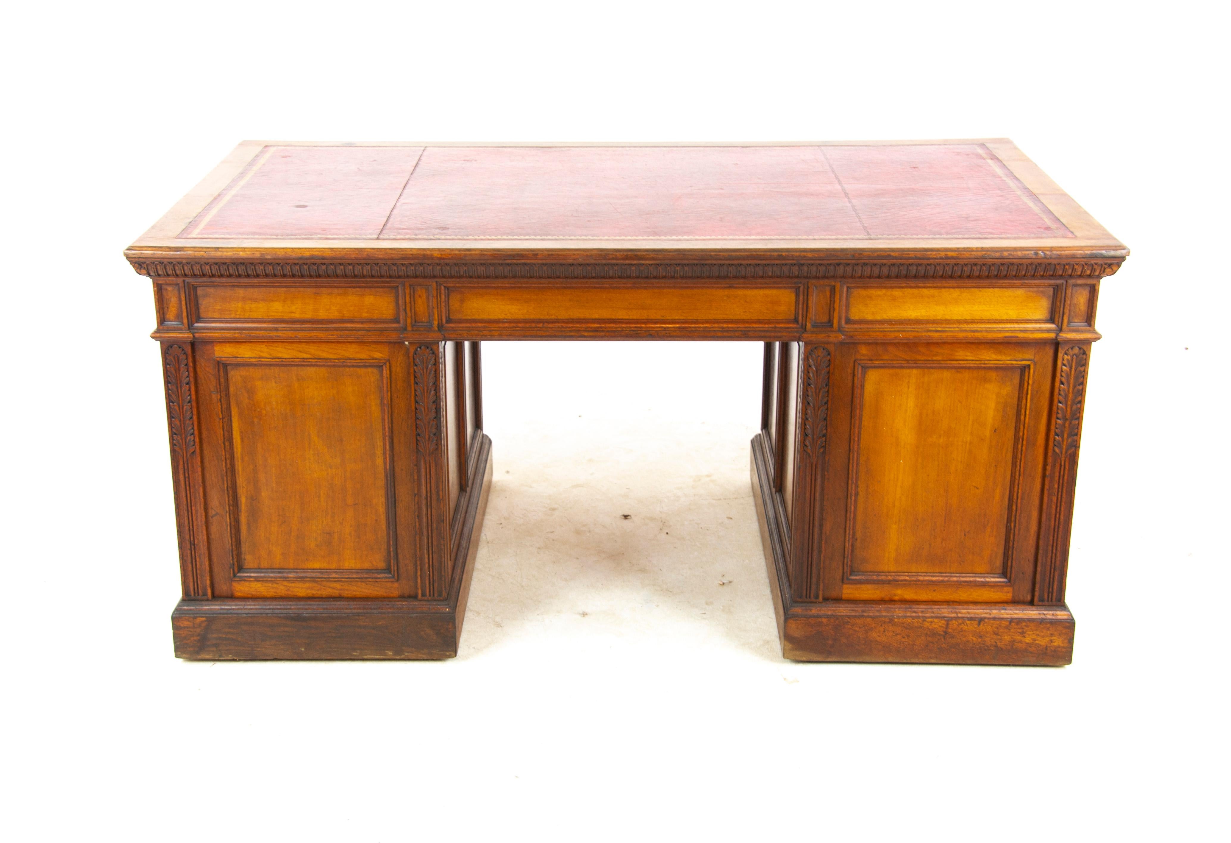 Antique Victorian Desk, Walnut Leather Top Pedestal Desk, Scotland 1880, B1373 In Good Condition In Vancouver, BC