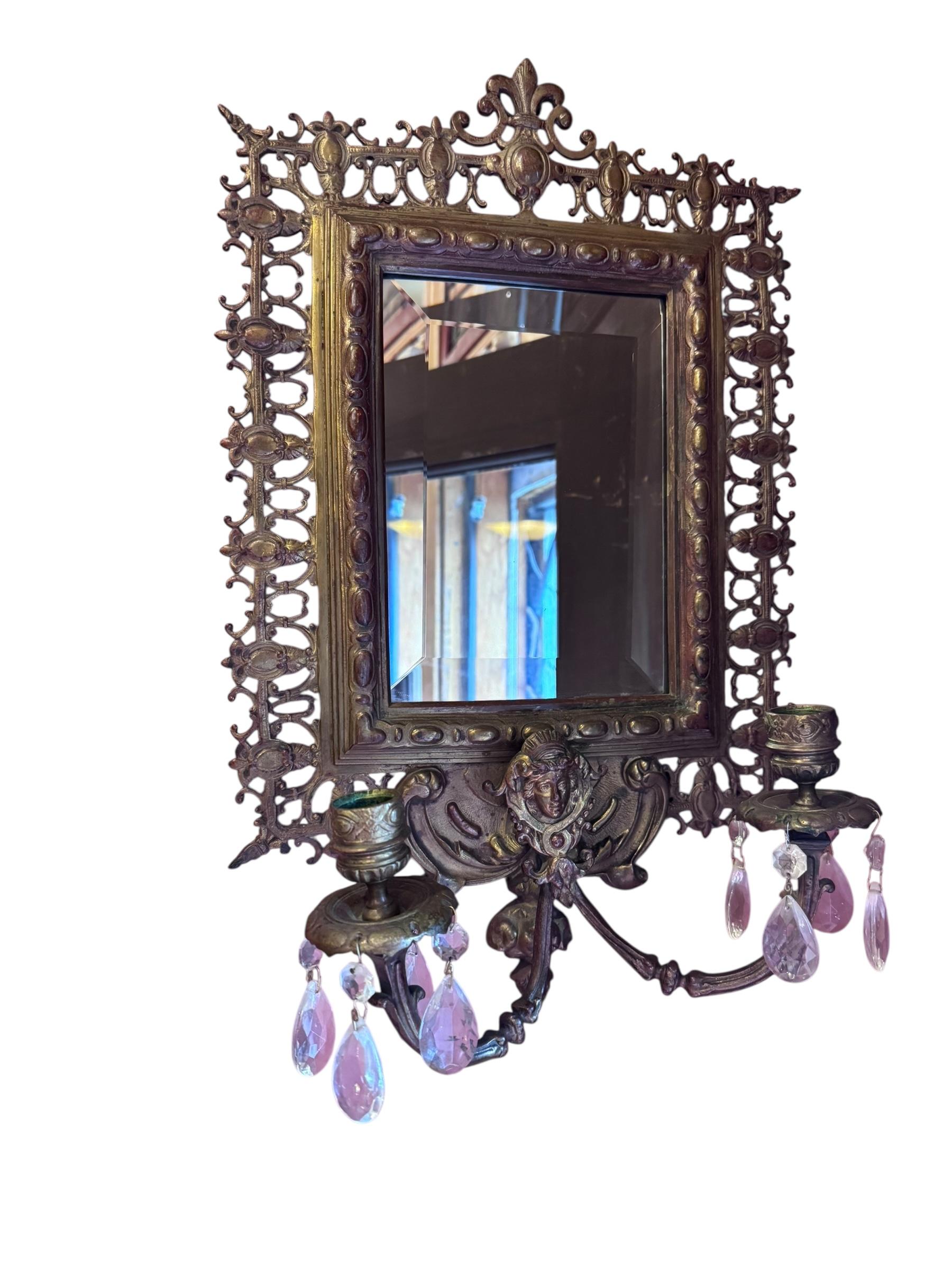Vittoriano Antique Mirror ornato in stile fantasy vittoriano con specchio smussato in vendita