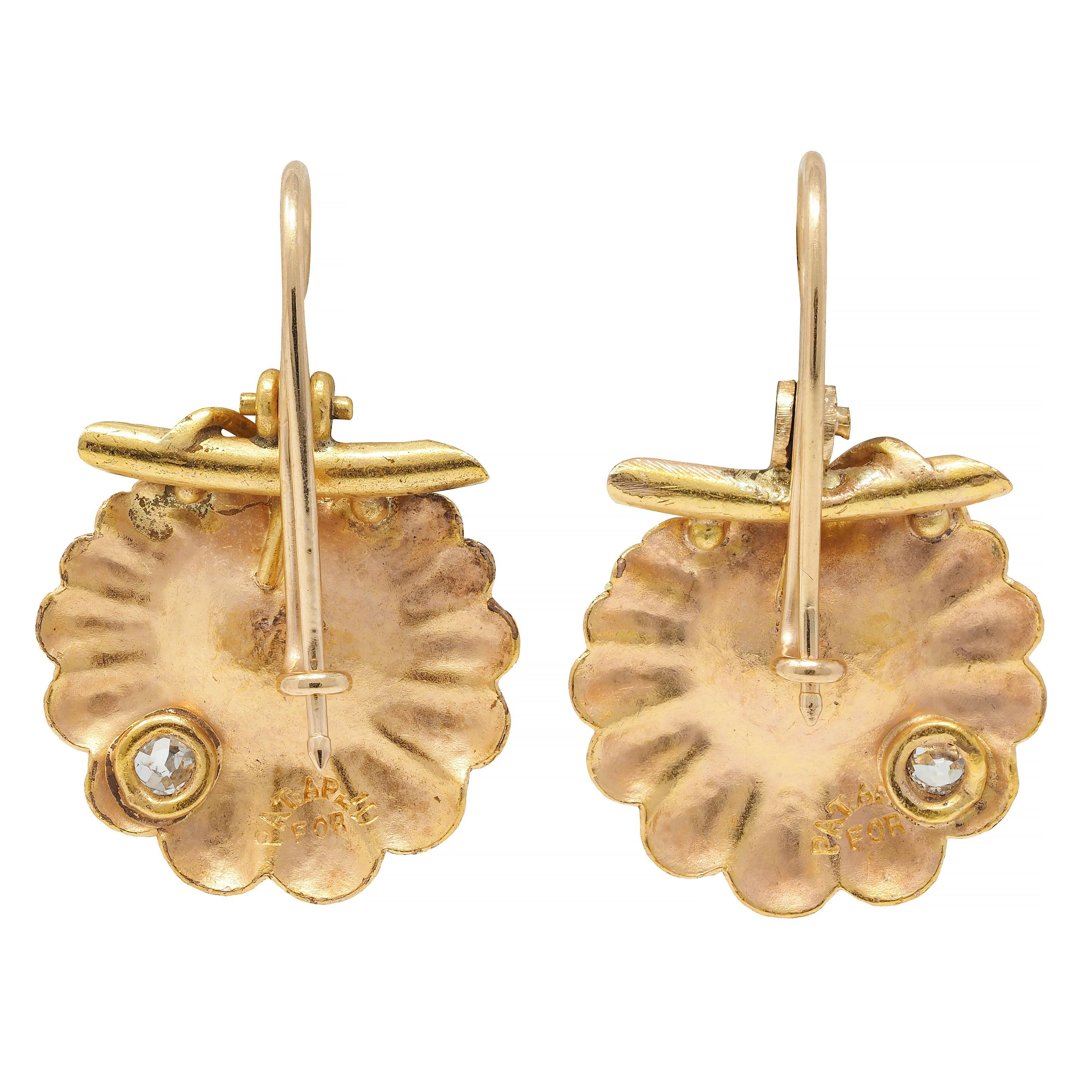 Antike viktorianische Diamant-Tropfen-Ohrringe aus 18 Karat dreifarbigem Gold mit Geranienblatt aus Gold (Alteuropäischer Brillantschliff) im Angebot