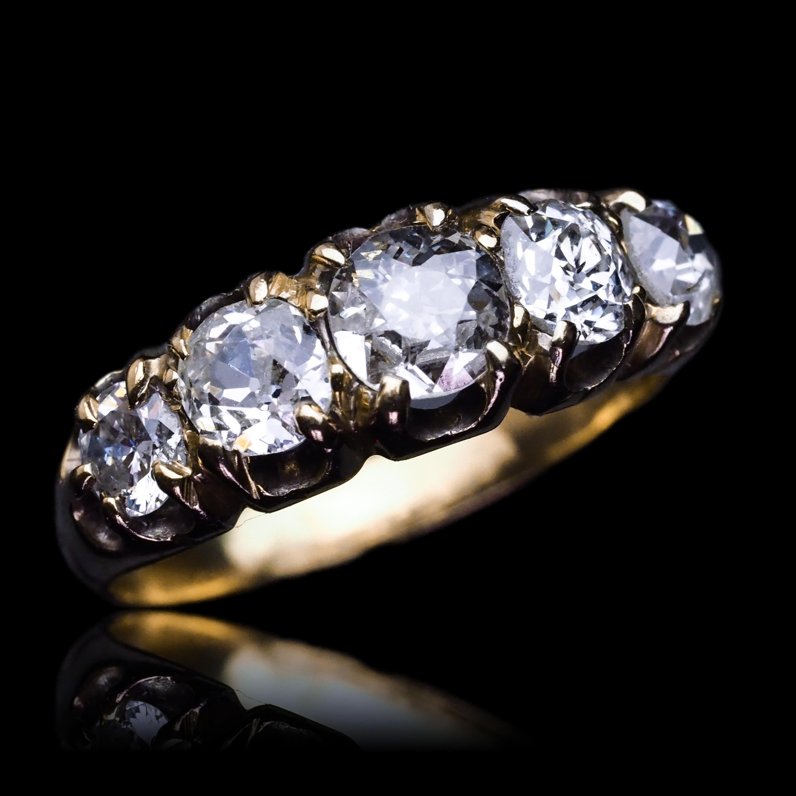 Antiker viktorianischer Diamantring mit 5 Steinen 18K Gold c.1890 im Angebot 14