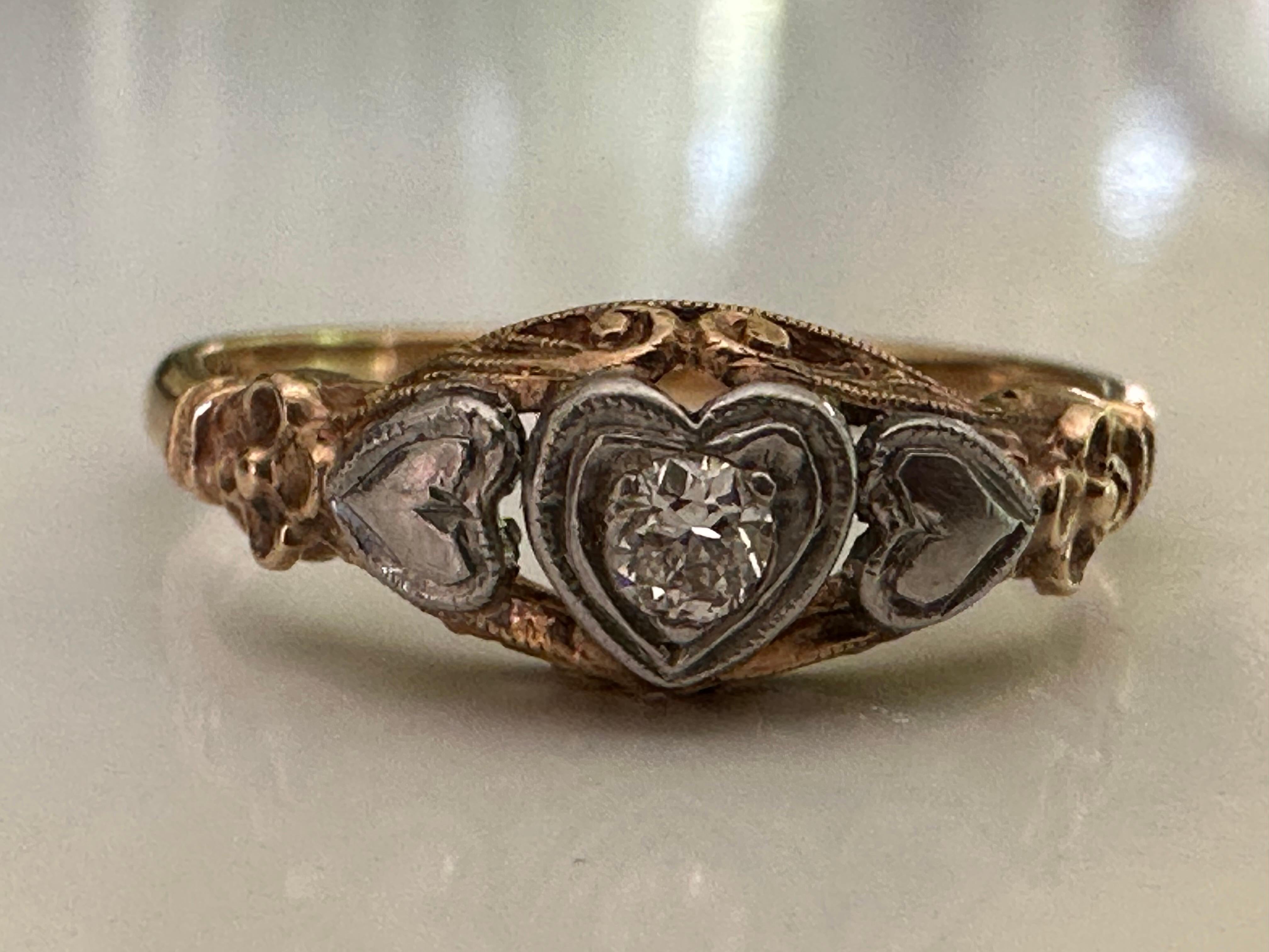 Antique Victorian Diamond and Filigree Heart Ring For Sale 2