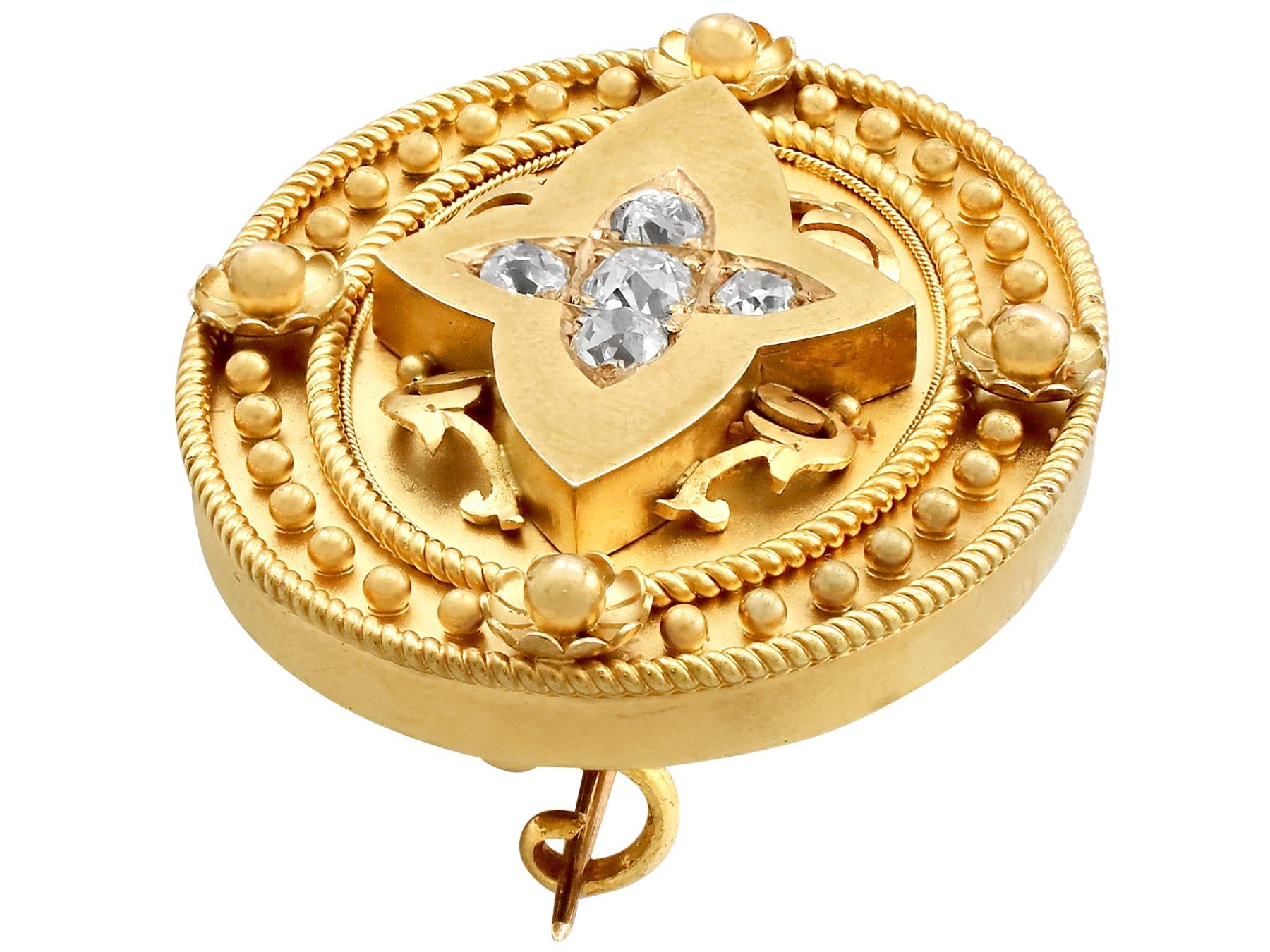 Antike viktorianische Diamant- und Gelbgold-Brosche oder -Medaillon (Viktorianisch) im Angebot