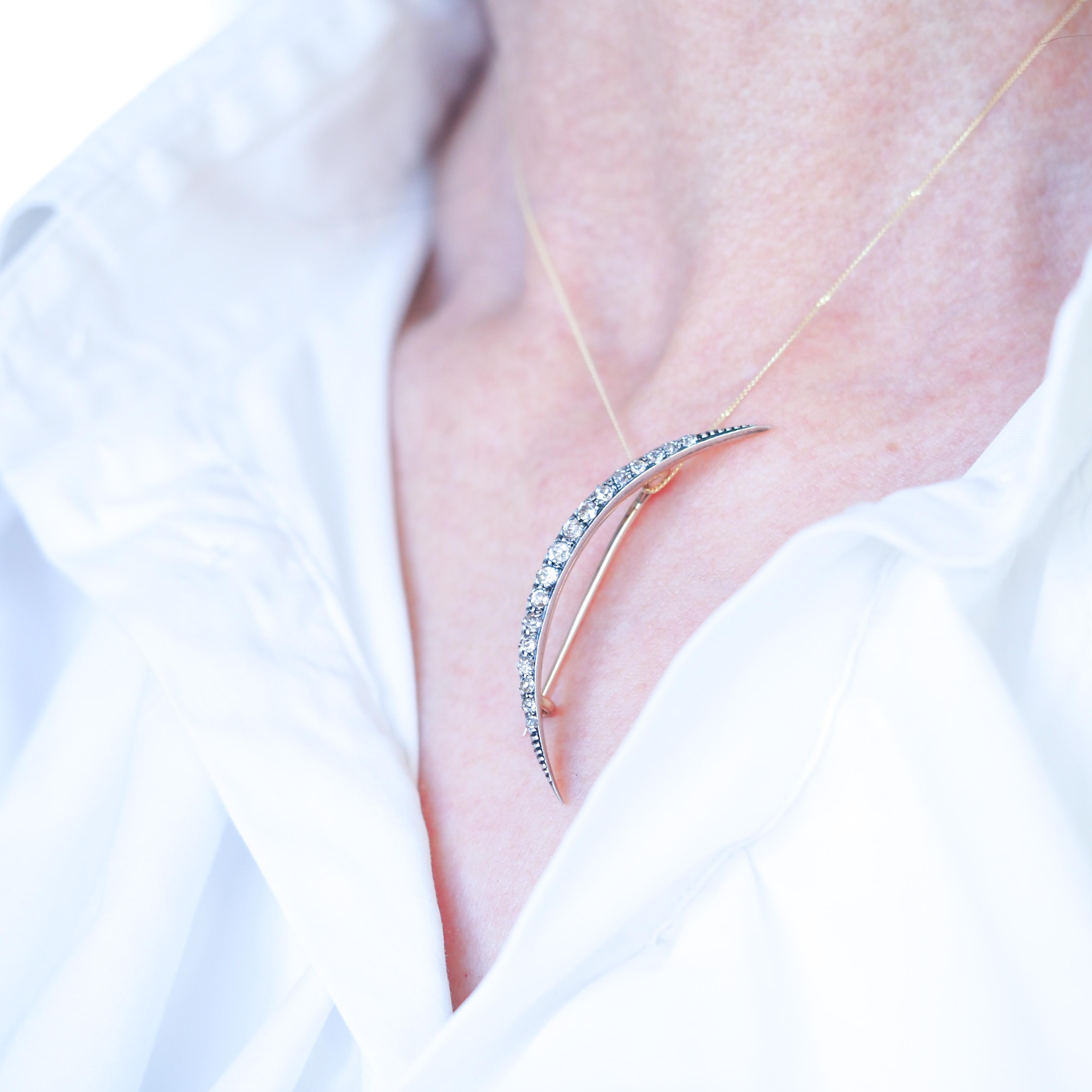 Antique Victorian Diamond Brooch Crescent 14K Gold - c.1890 In Good Condition For Sale In London, GB
