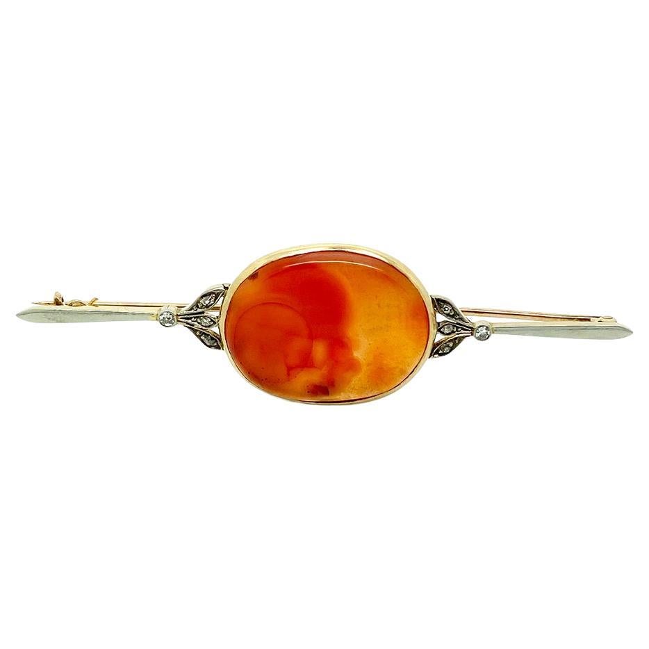 Broche victorienne ancienne en or jaune 15ct avec diamant et cornaline