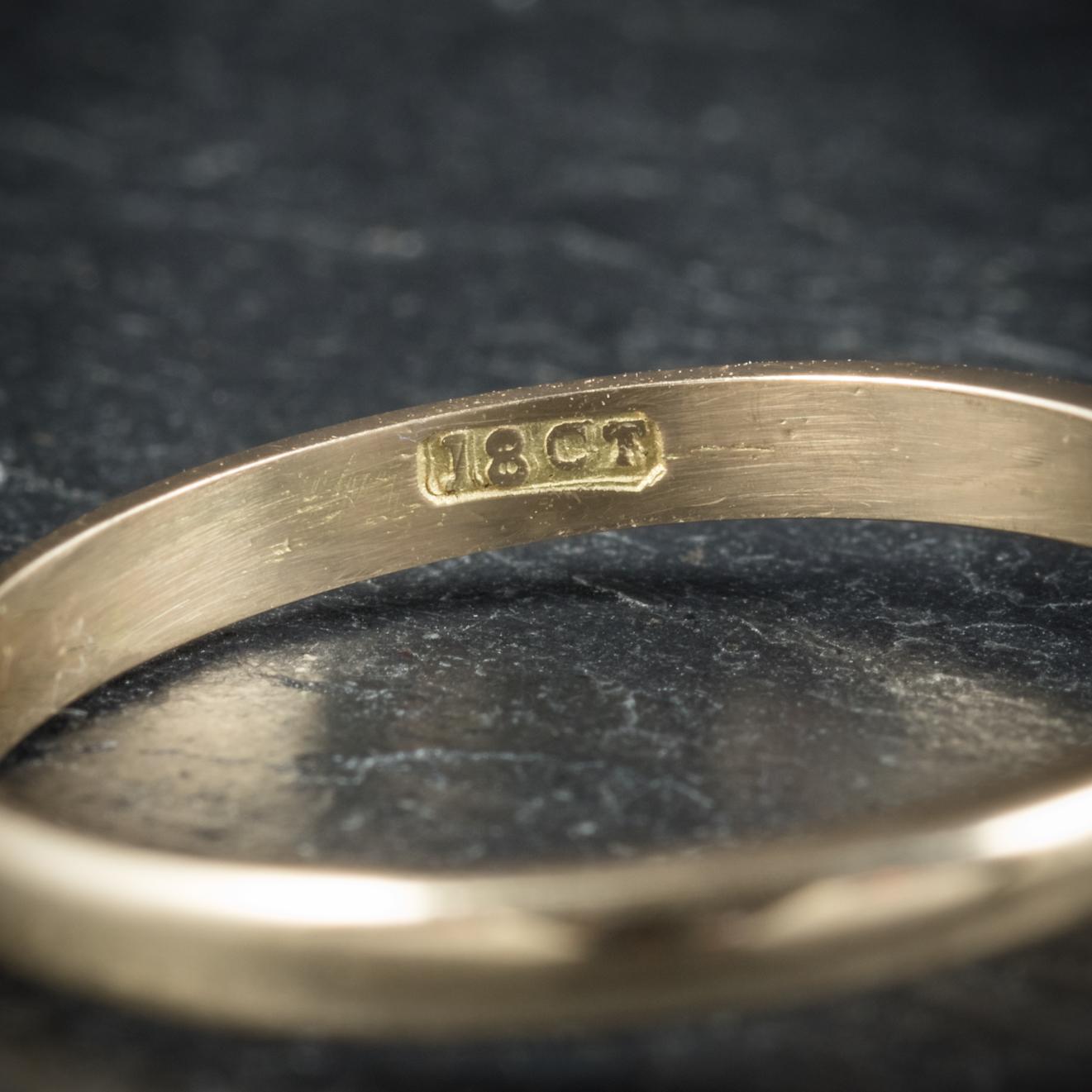 Women's Antique Victorian Diamond Engagement Ring 18 Carat Gold, circa 1900 For Sale